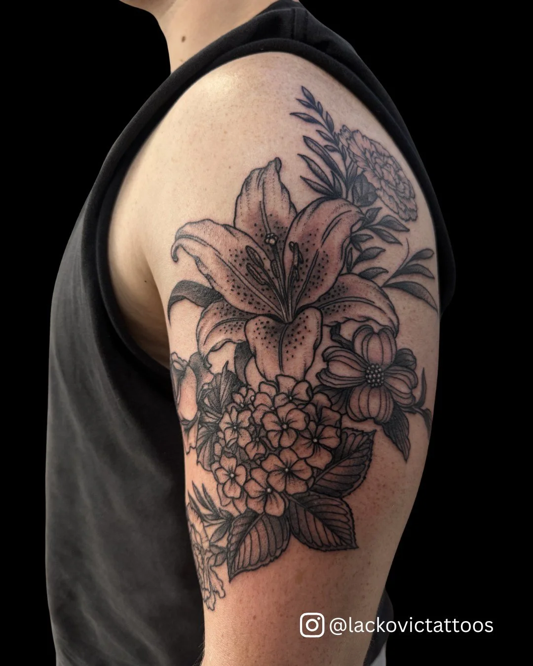 Hydrangeas and Lilies are the centerpiece of this amazing shoulder tattoo from @lackovictattoos .

Check the link in our bio to set up a consult or appointment for your next piece with Kristin!
Walk Ins Always Welcome.

#TimelessTattooATL #AtlantaTat