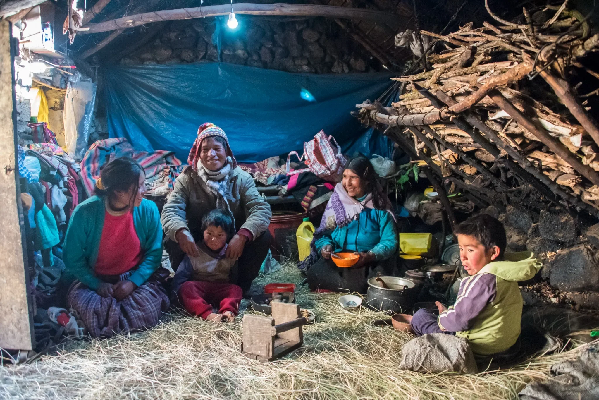 Q'eros-Peru-Family-Portrait-Photography-Ryan-Kost.webp