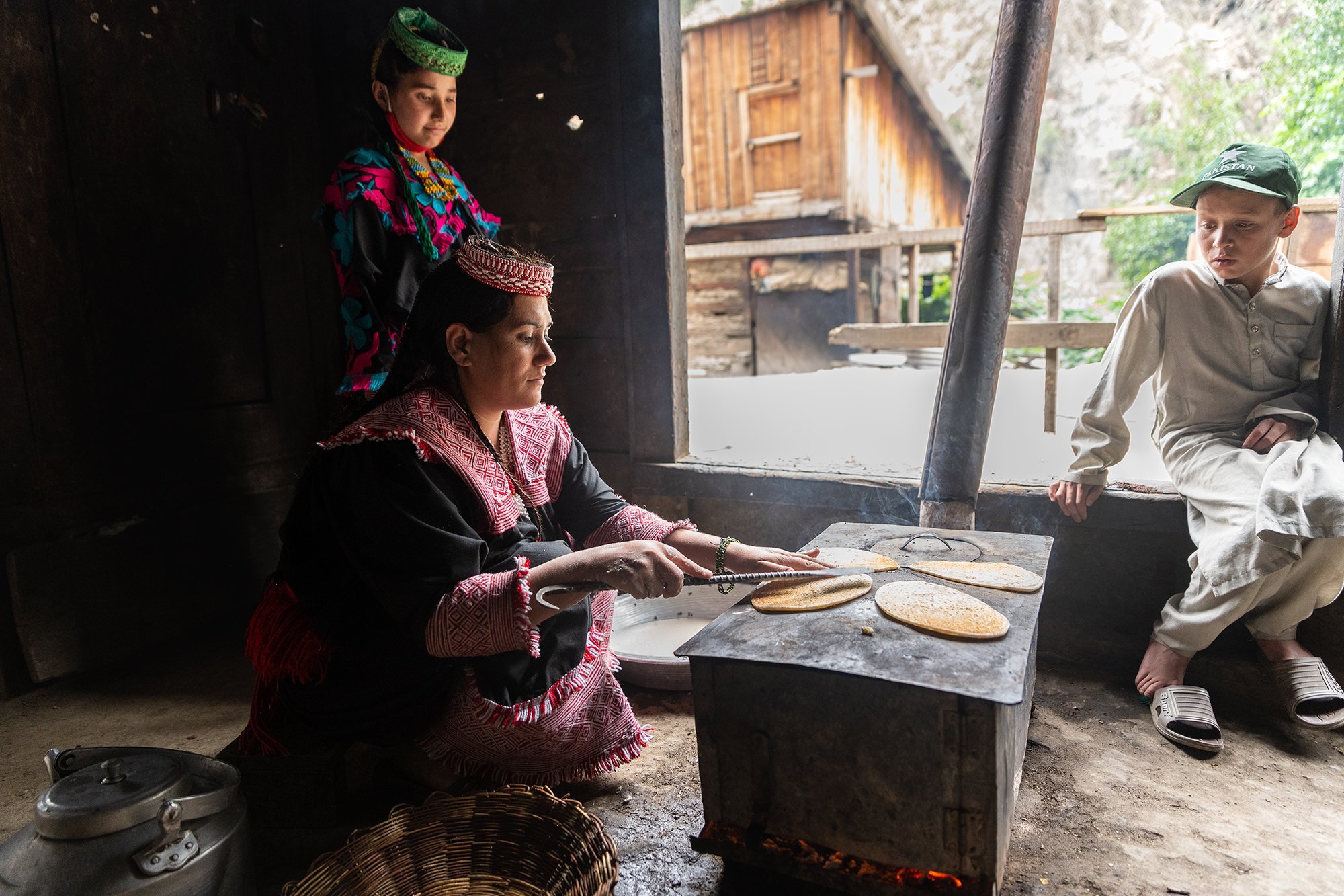 Kalash-Cooking-In-Home-Balanguru-Pakistan-Ryan-Kost-Photography.jpg