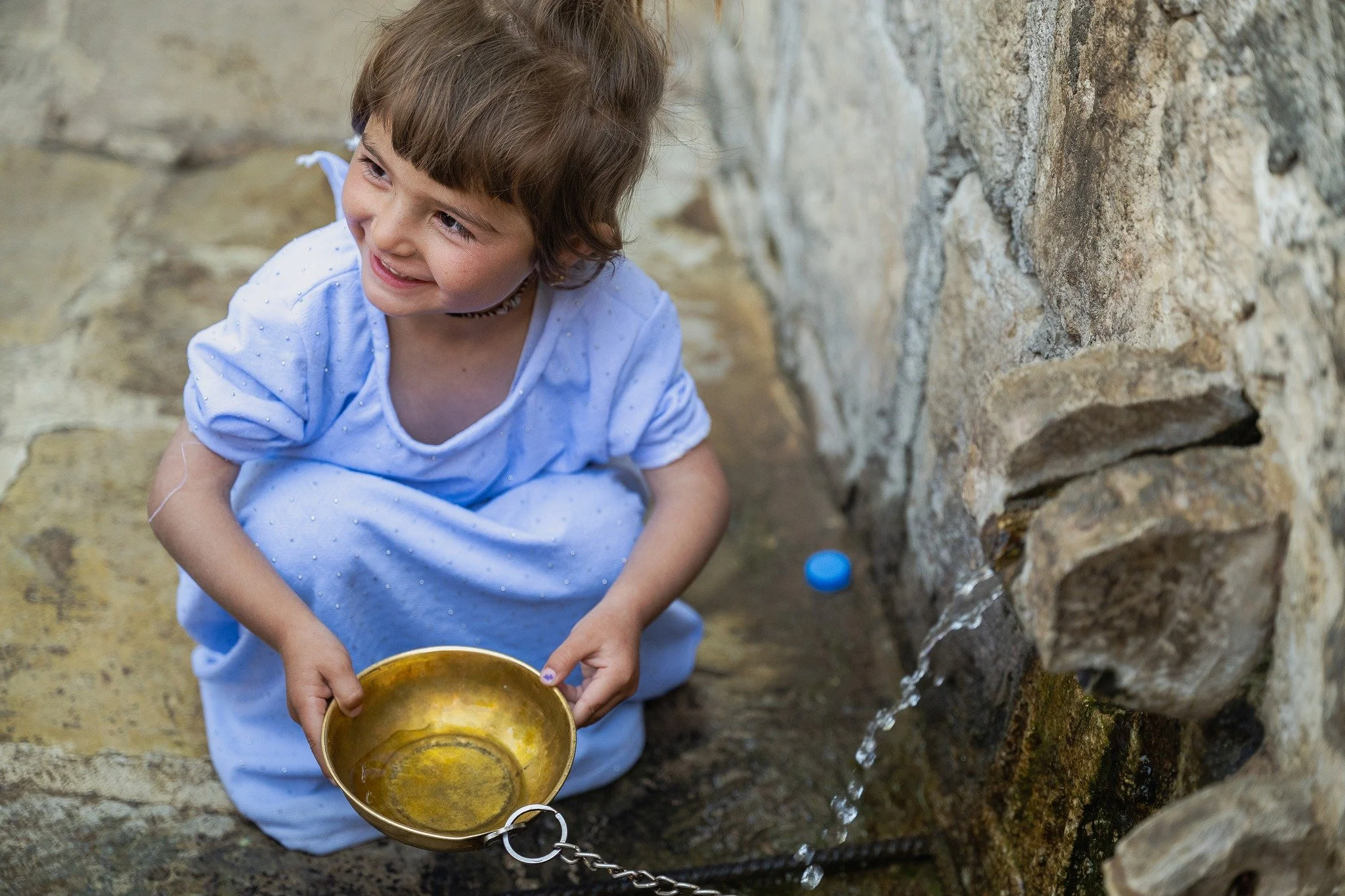 Yazidi-Young-girl-portrait-Lalish-Temple-Kurdistan-Iraq-Ryan-Kost-Photography.jpg
