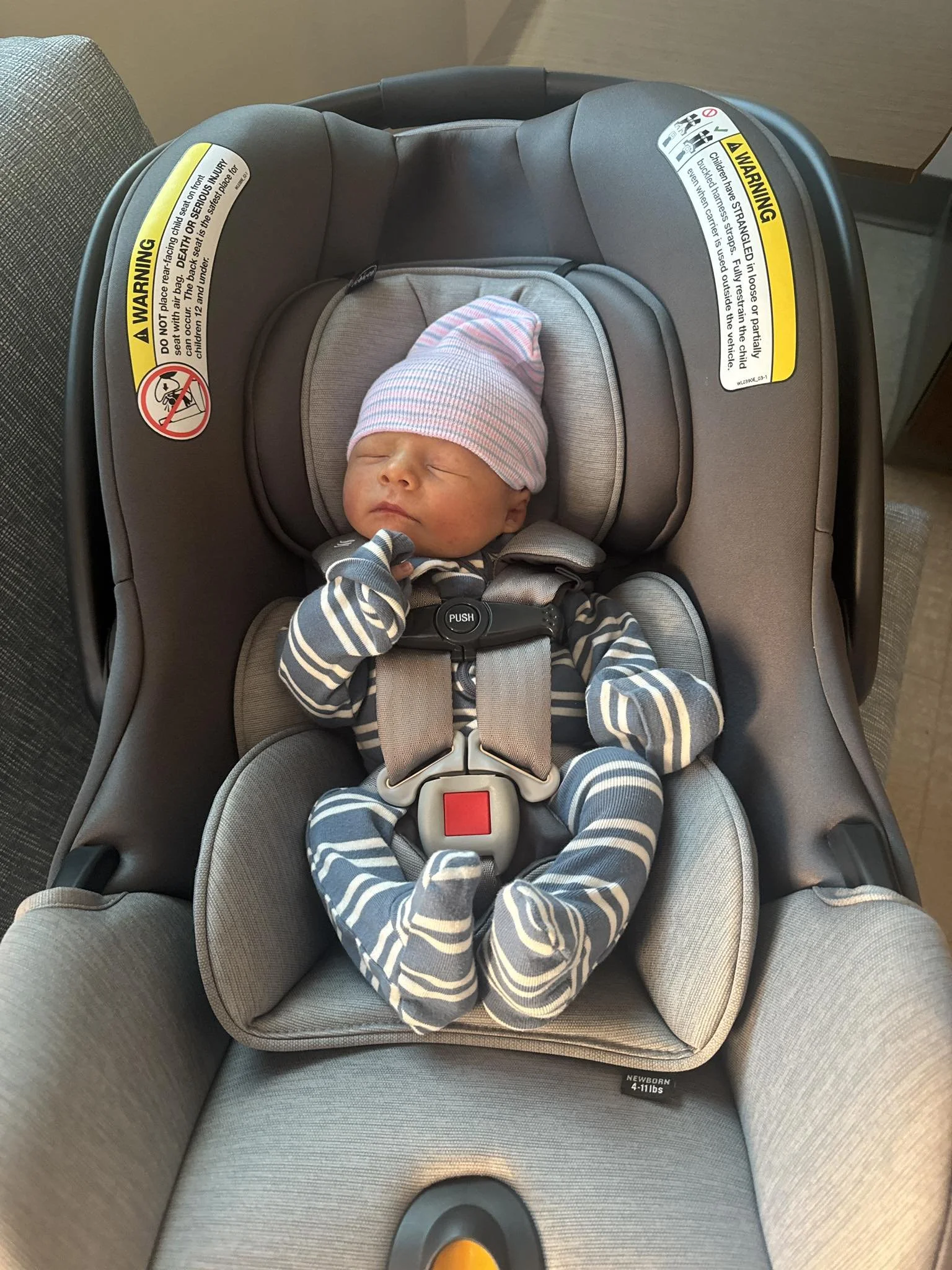 Newborn-Carseat-Portait-Denver-Colorado-Ryan-Kost.jpg