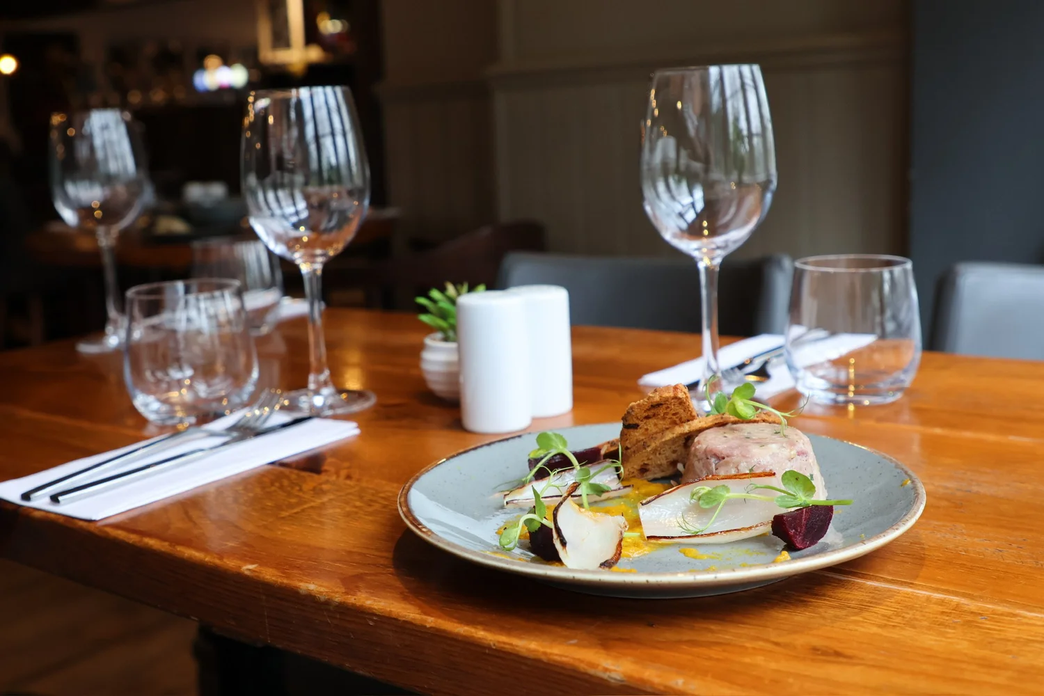 The Four Bells Inn | Gastropub | Sunday Lunch | Breakfast