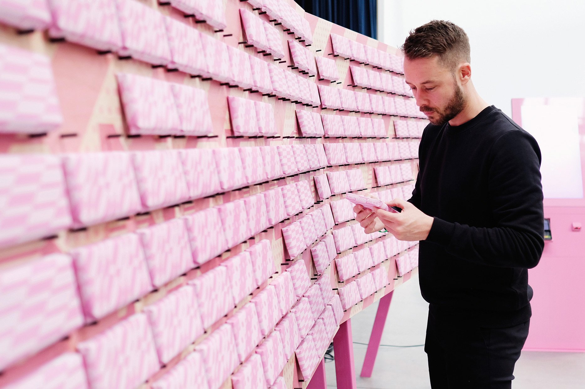 Adyen-chocowall-08.jpg