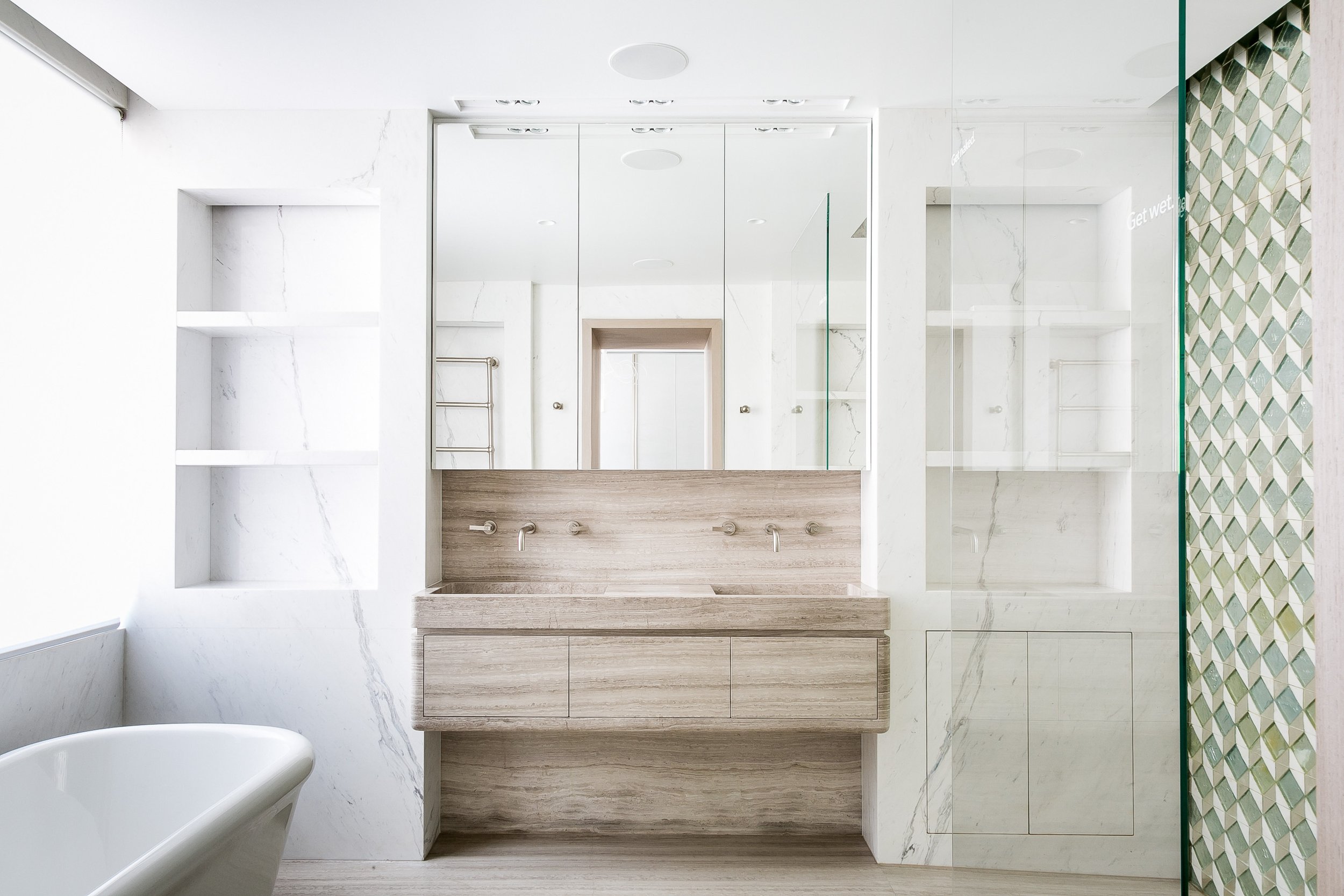 David Money Architects South Kensington Villa bathroom photo Taran Wilkhu.jpg