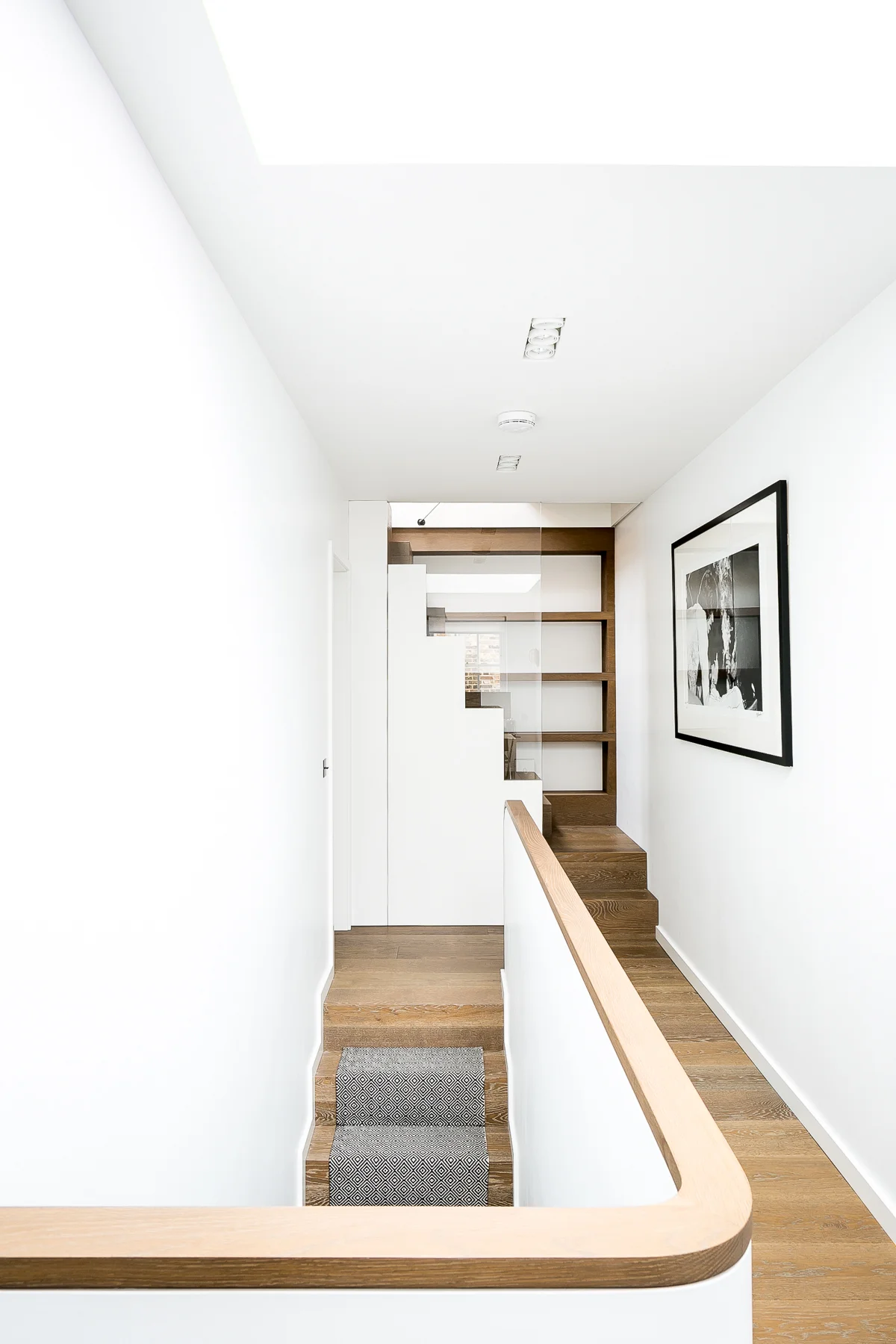 David Money Architects South Kensington Villa stairwell photo Taran Wilkhu.jpg