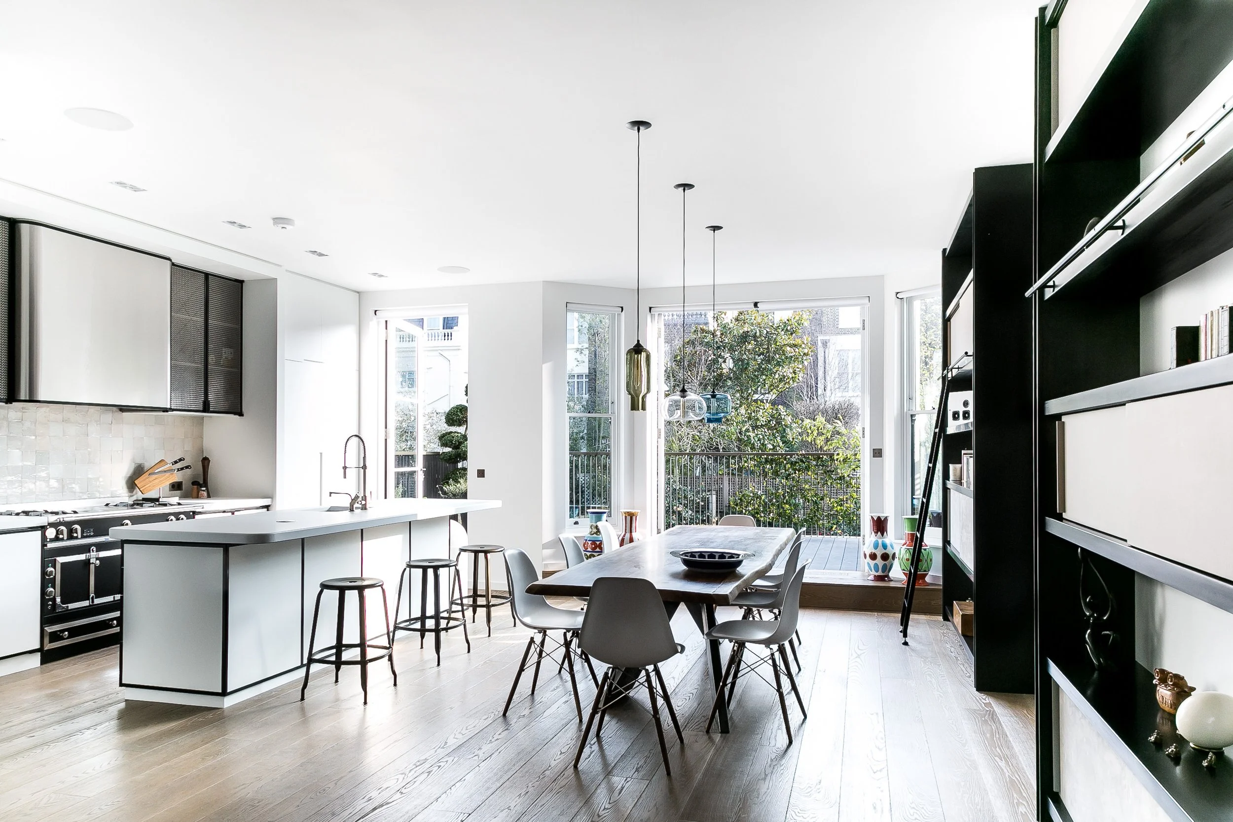 David Money Architects South Kensington Villa kitchen dining room photo Taran Wilkhu.jpg