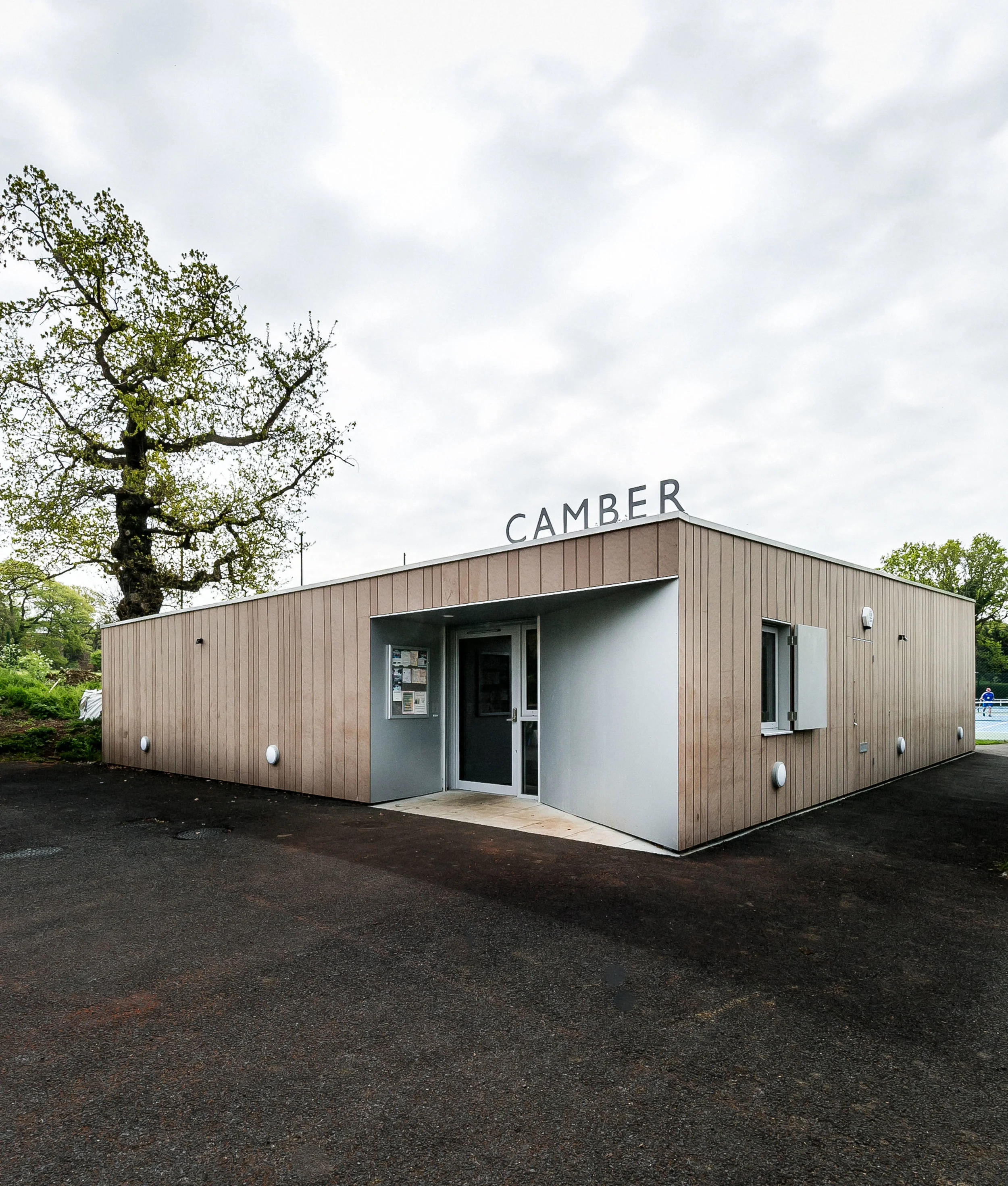 David Money Architects Dulwich Tennis Clubhouse view of entrance.jpg