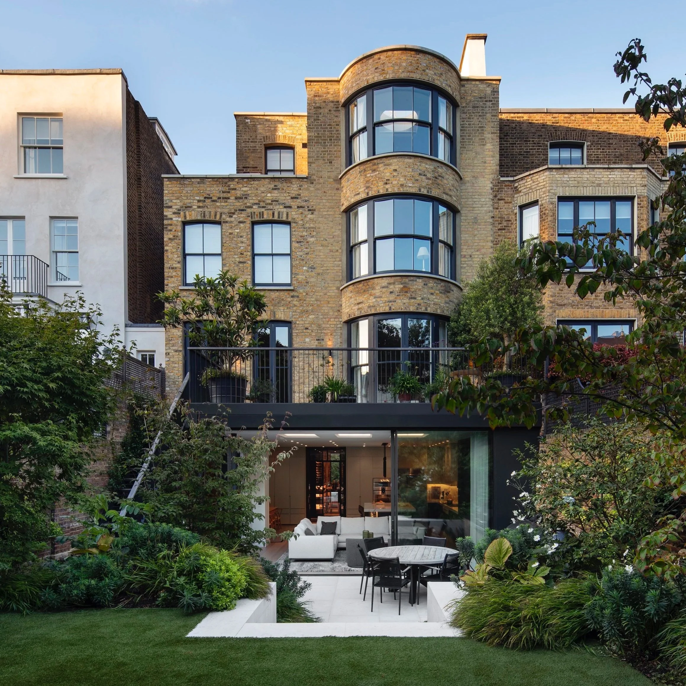 David Money Architects Kensington Villa II rear elevation.jpg