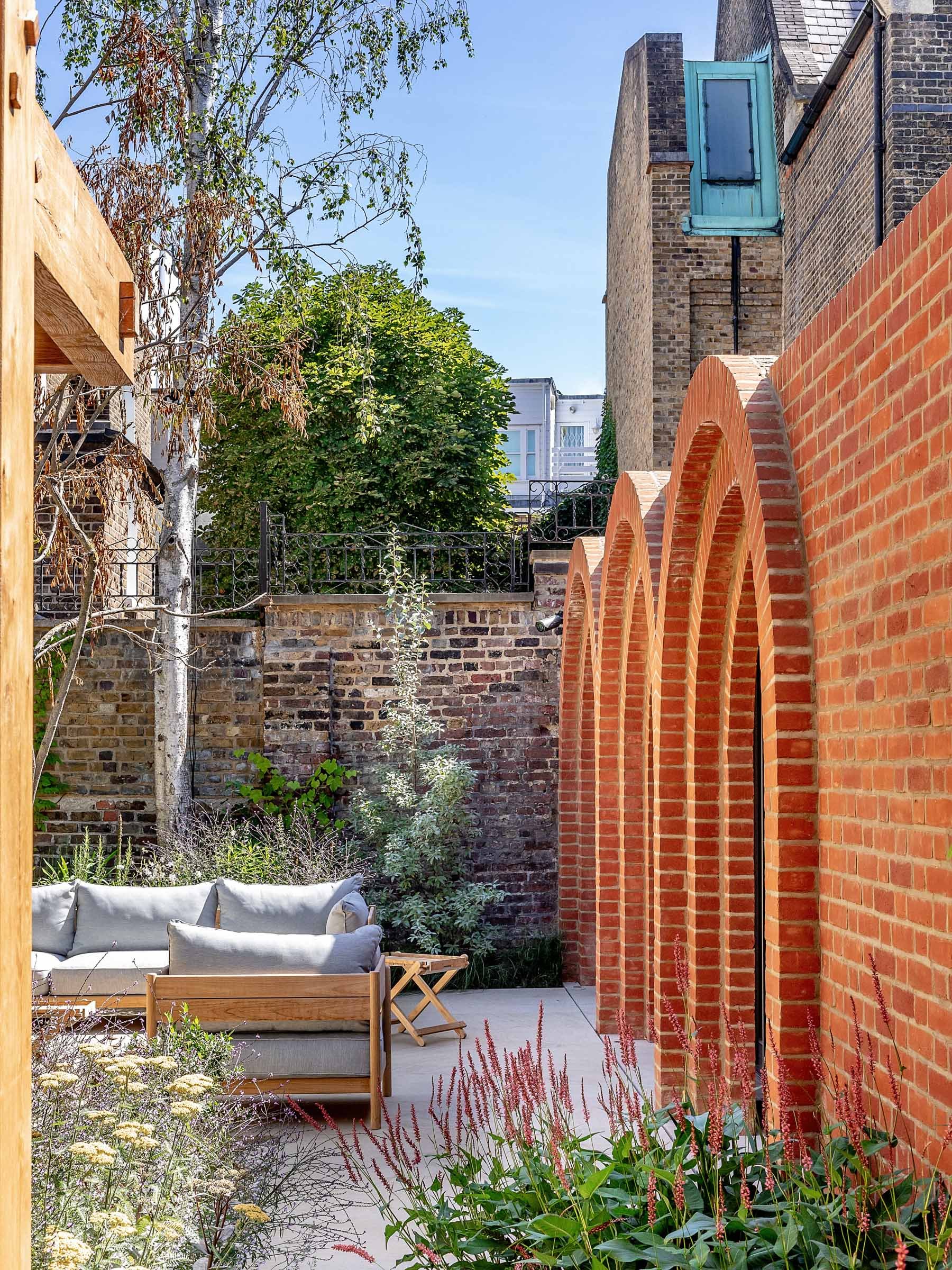 David Money Architects Holland Park Garden Studio Side View.jpg