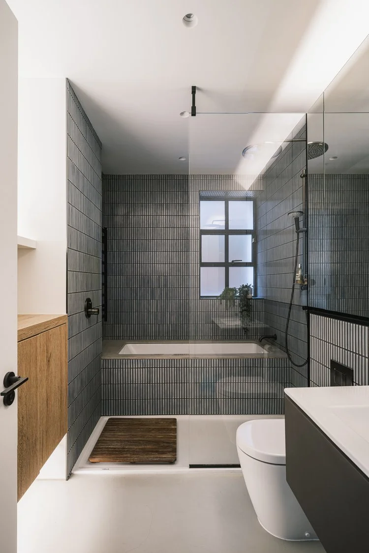 David Money Architects Hampstead Garden Flat bathroom.jpeg