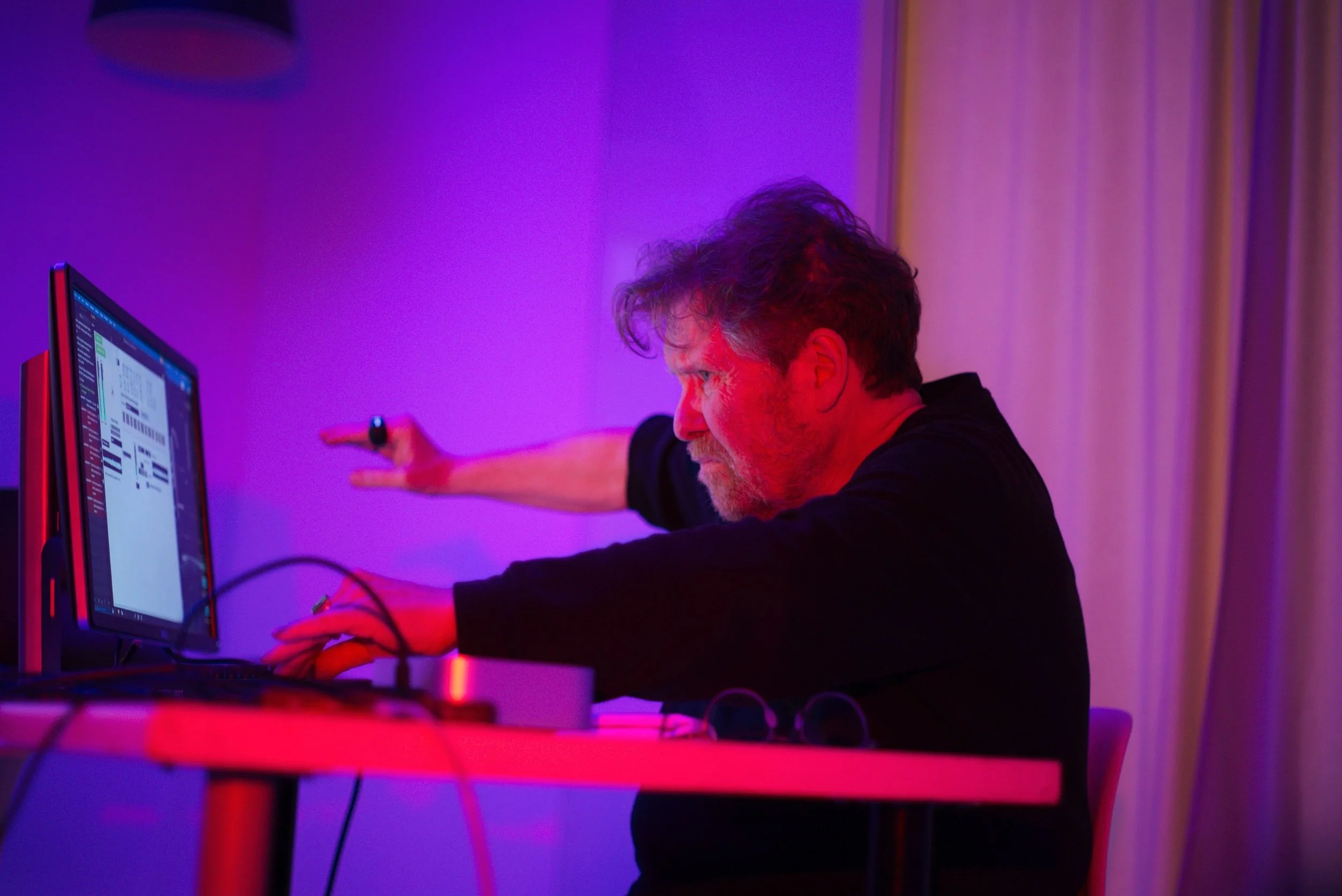 Hilmar Thordarson performing - Kraum (Simmer) at Hafnarhaus, Reykjavik.