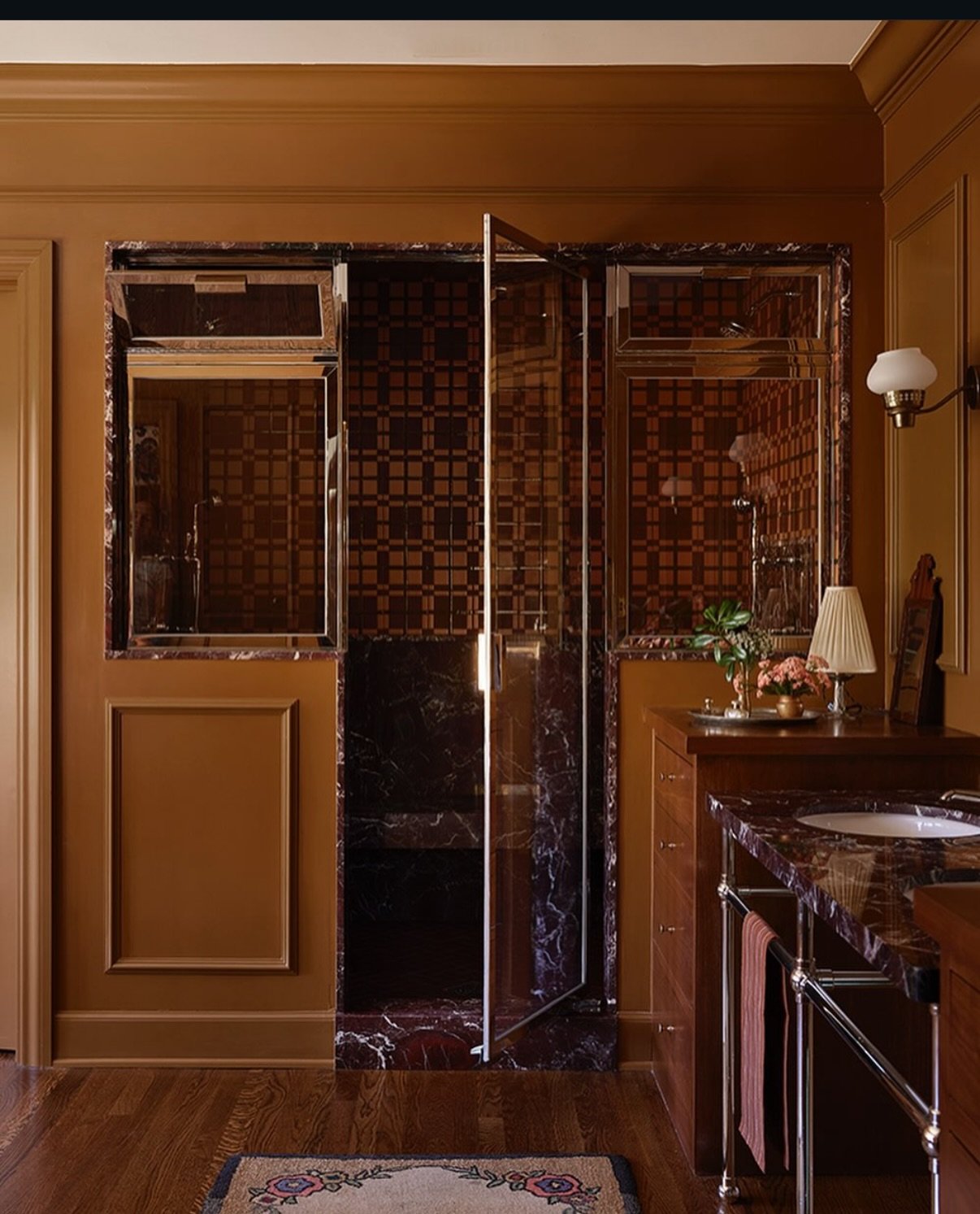 Hope everyone is enjoying this holiday season! Some cozy beautiful home inspiration for today. Happy holidays!