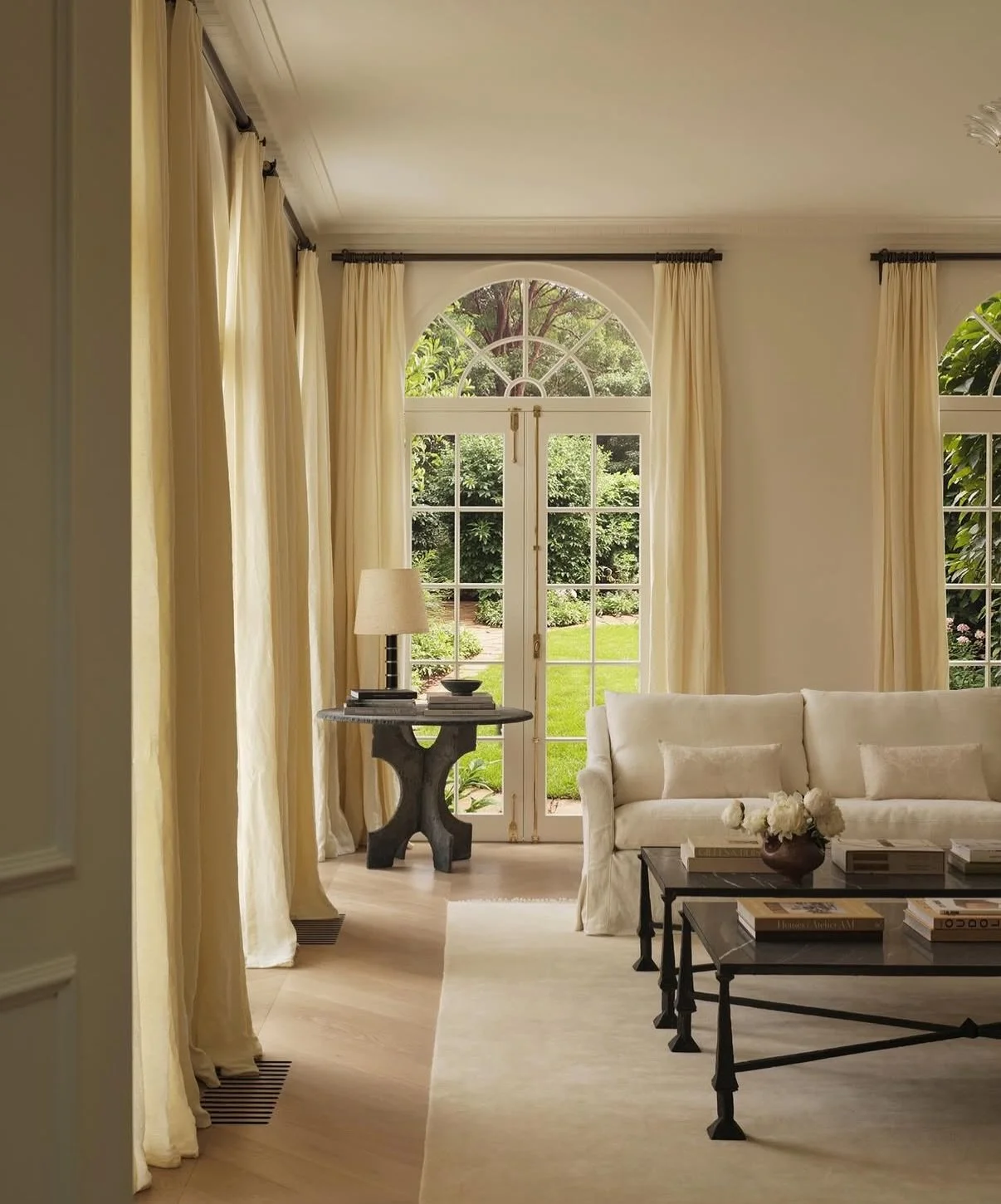 🤍🤍🤍 

Design: @phoebenicol.interiors