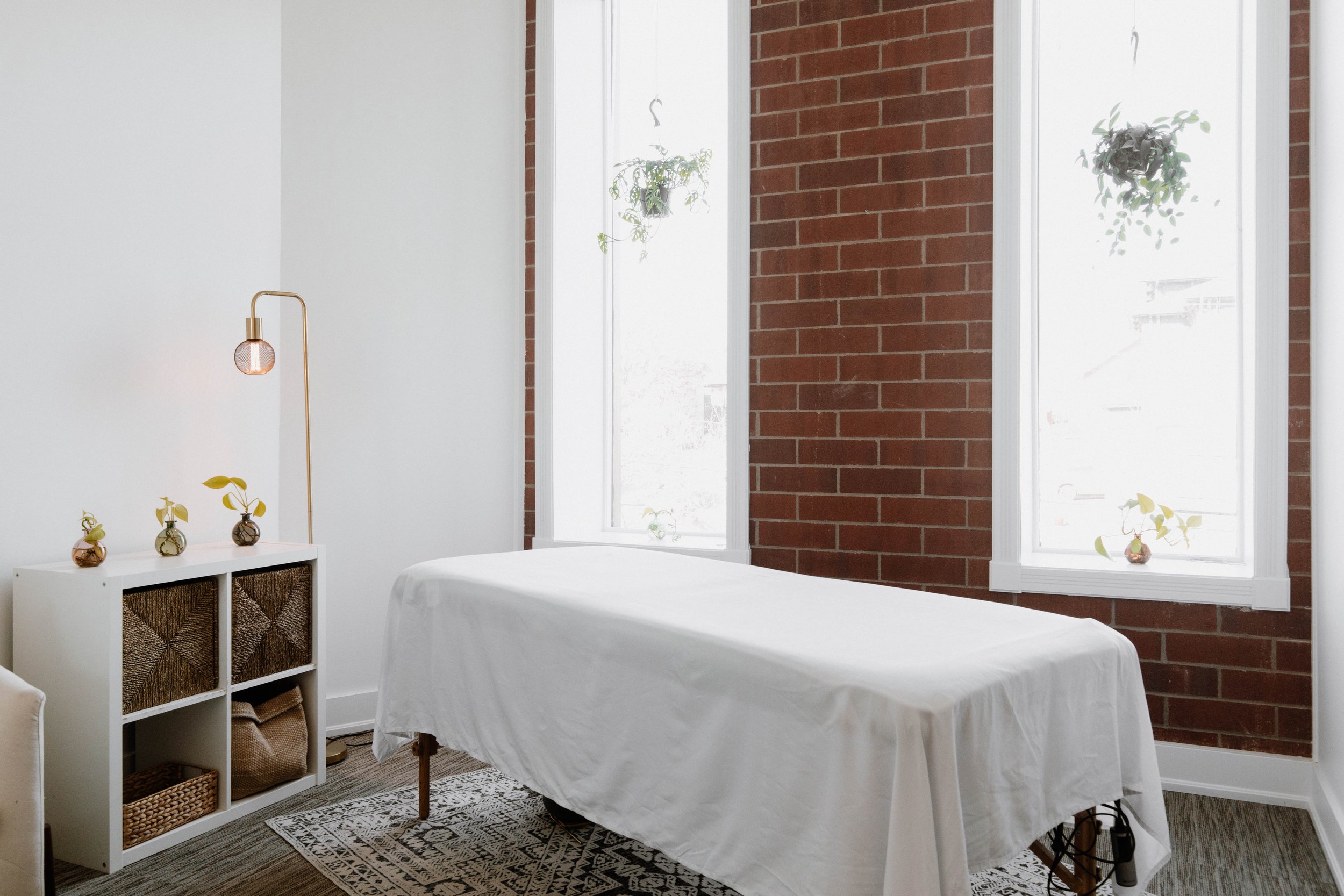 An acupuncture treatment room in Colorado