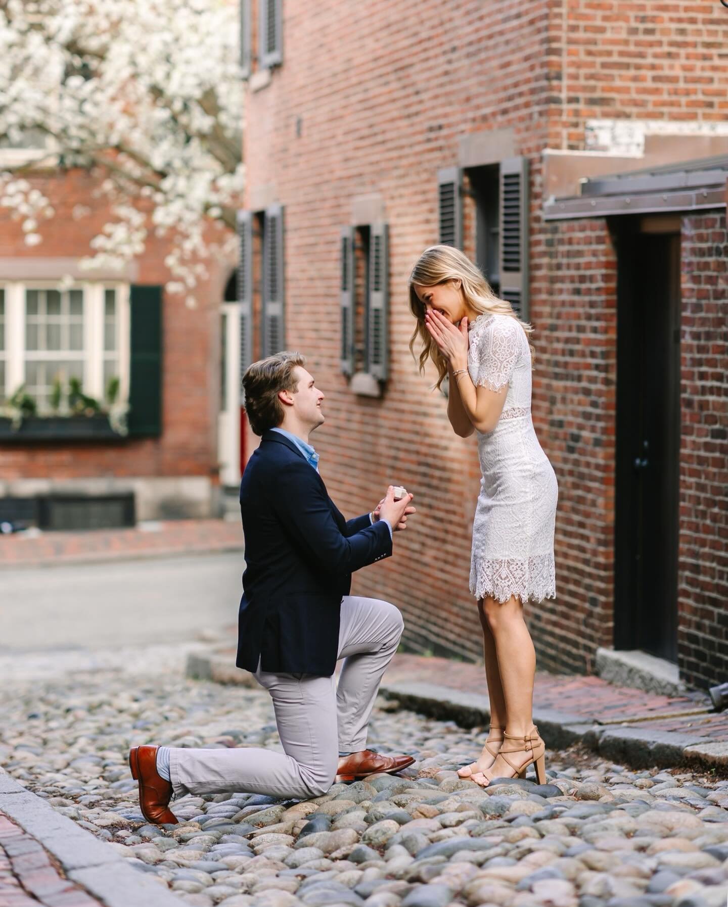 Planning a photo shoot with your partner is the perfect cover for a surprise proposal. It gives you an excuse to get all dressed up and ensure you both look your best.

Even better, if you work with your photographer you can even plan to have a &ldqu