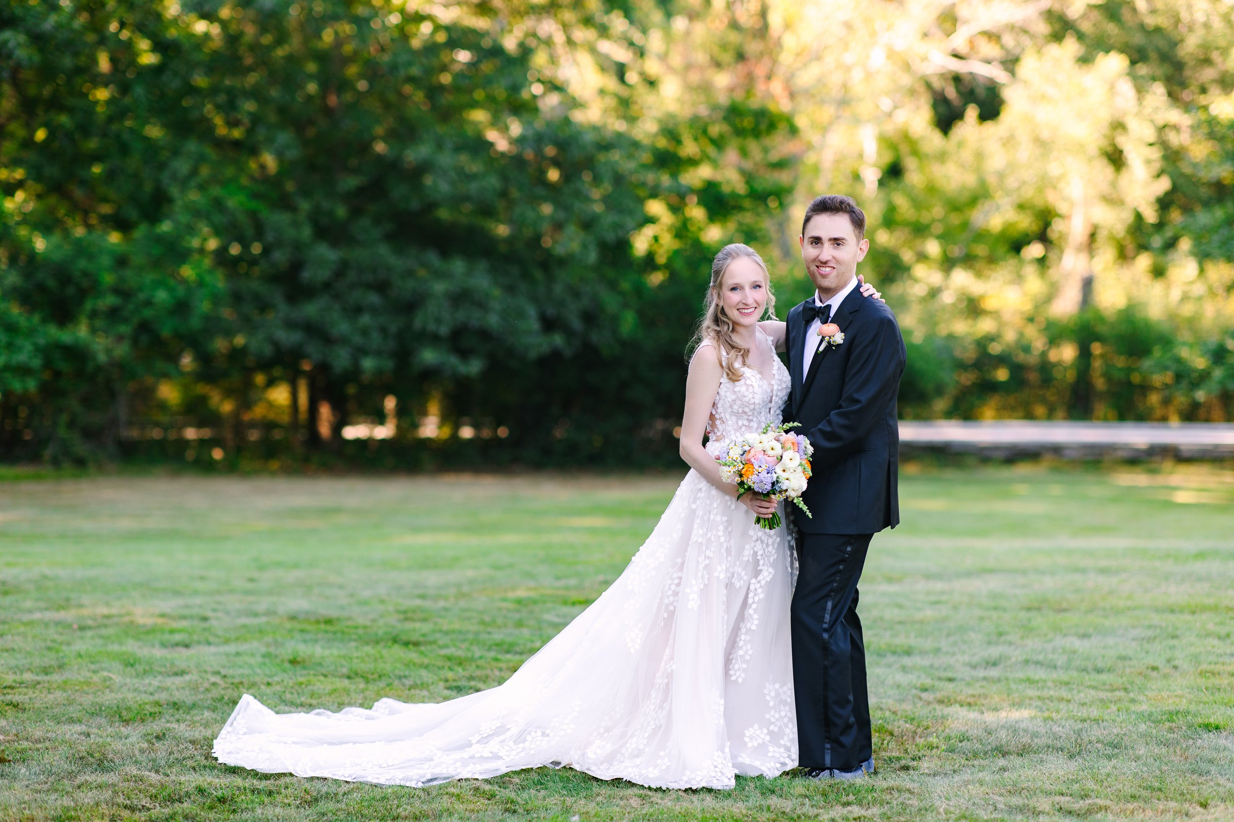 Shannon &amp; Joshua | A Romantic Summer Wedding at Willowdale Estate in Topsfield, MA