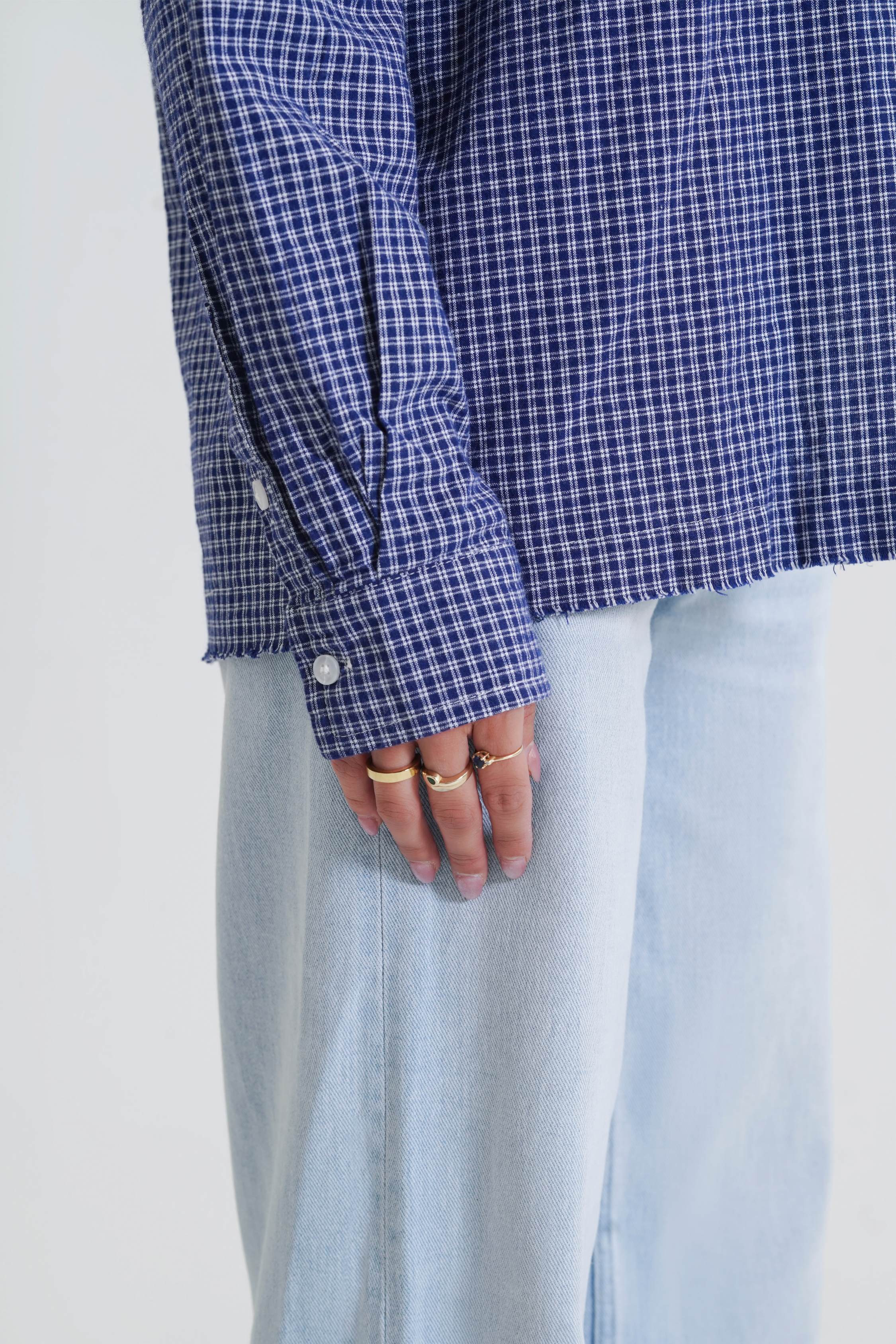 CMNLS BLUE PLAID.png