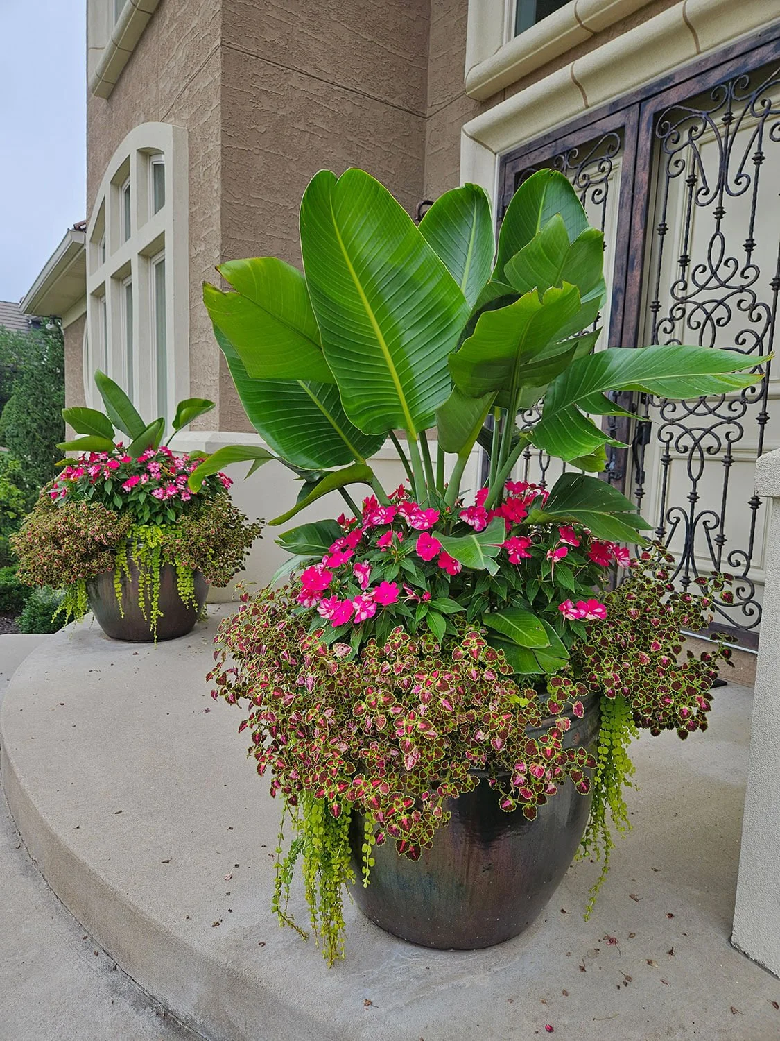 LifeGardenStyle-Seasonal-Containers-Local-Flowers-Kansas-City-Summer-Portfolio-06.jpg