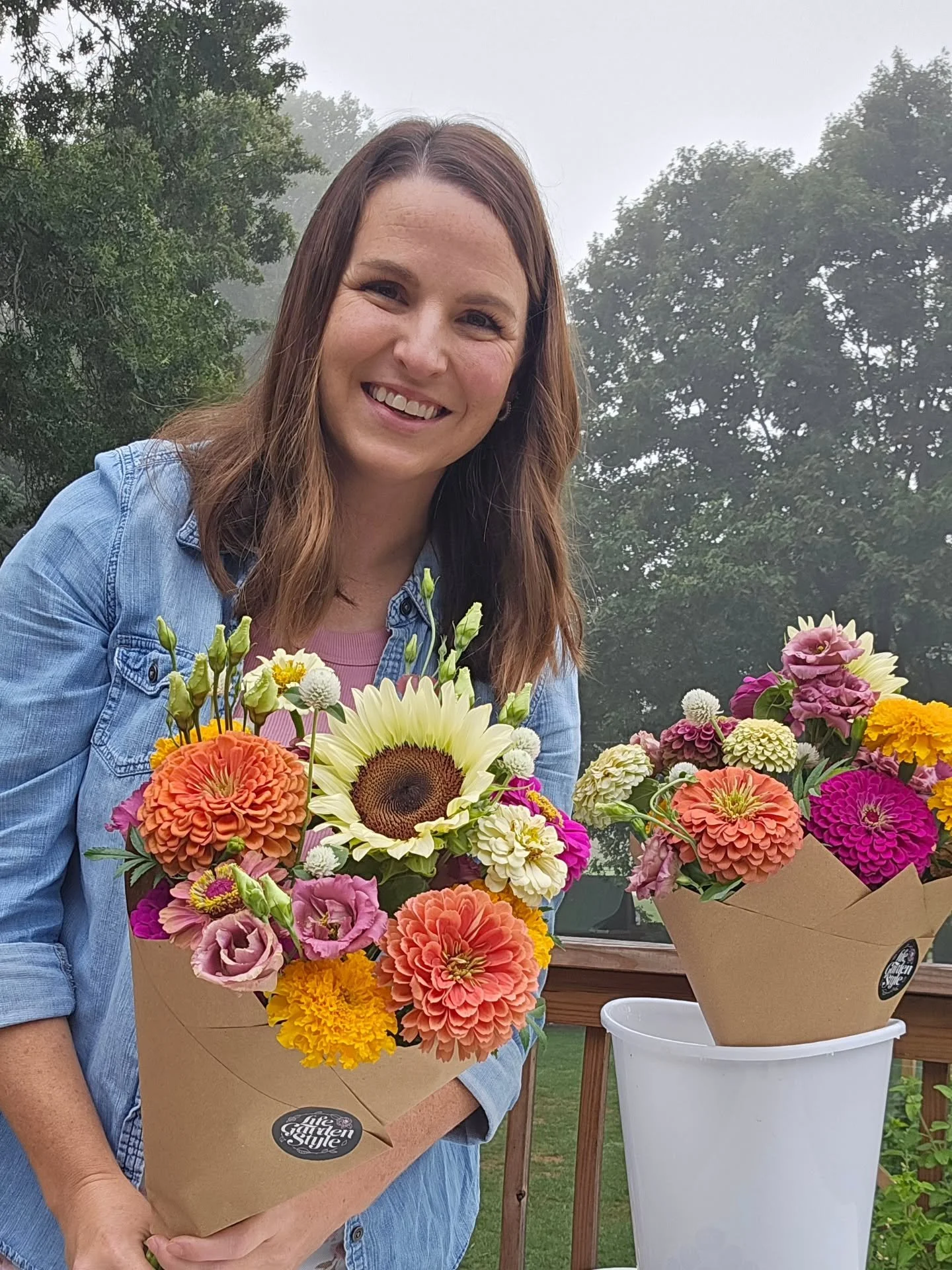 LGS Bouquet Club 2026 concluded today 💐🥲

I've been cutting flowers and making bouquets on almost a weekly basis since March! It's strange to think it's over, but I'm so so grateful to those who were part of it. It's been fun hearing about the joy 