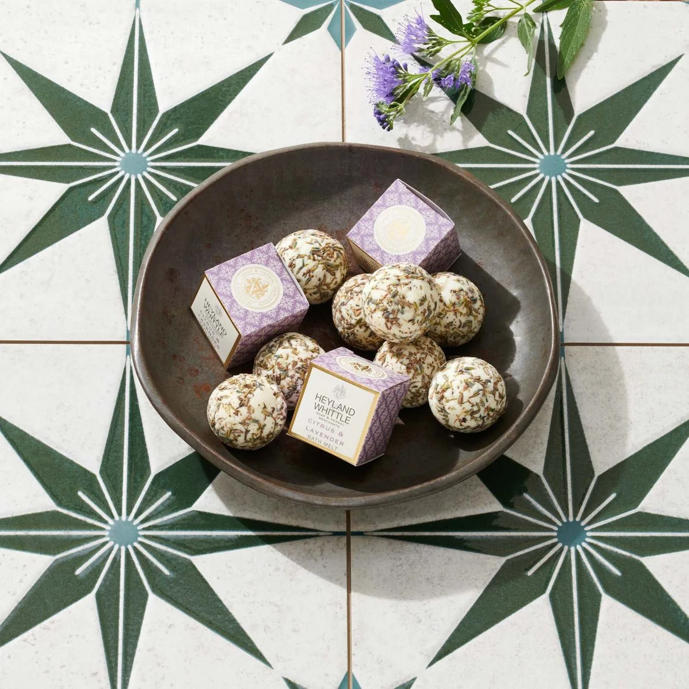 LavenderBathMelts_2d59f505-5ebd-49bc-94f1-6a0666a834a3_1350x1350.jpg