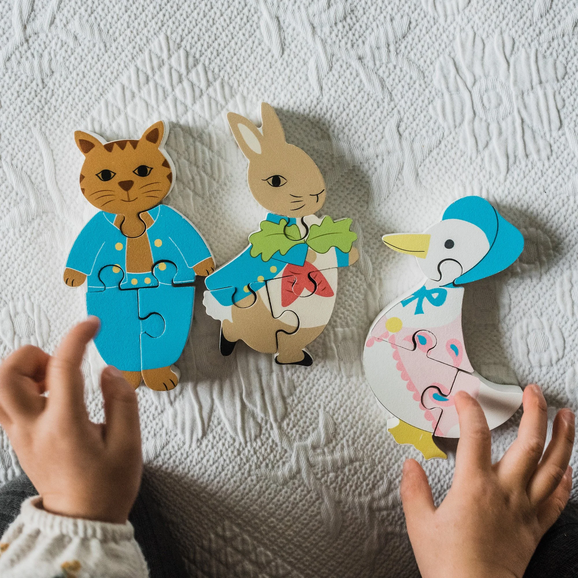 WOODEN PUZZLE - PETER RABBIT TRIO_3_LIFESTYLE.jpg