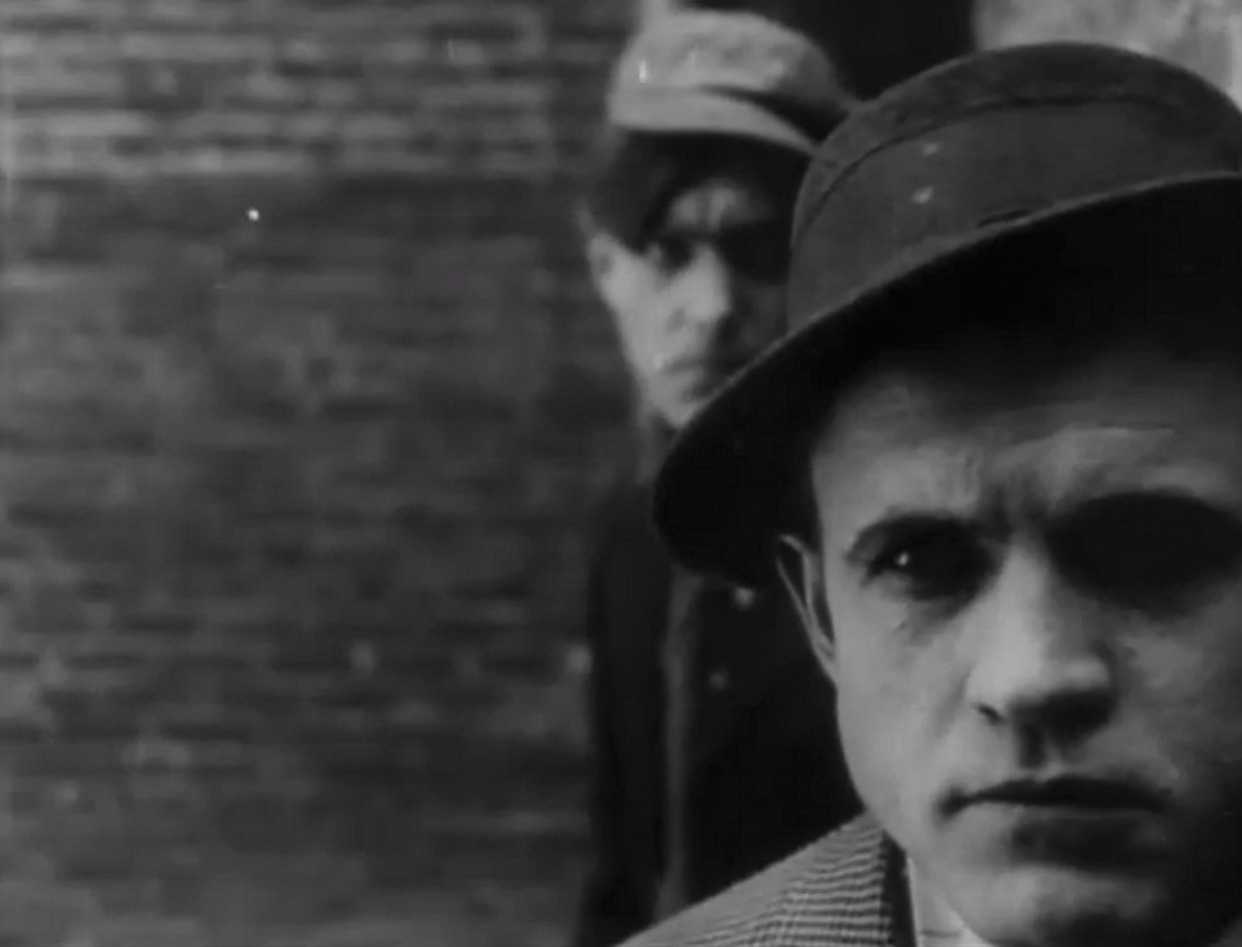 1912 #4 - The Musketeers of Pig Alley (D.W. Griffith)