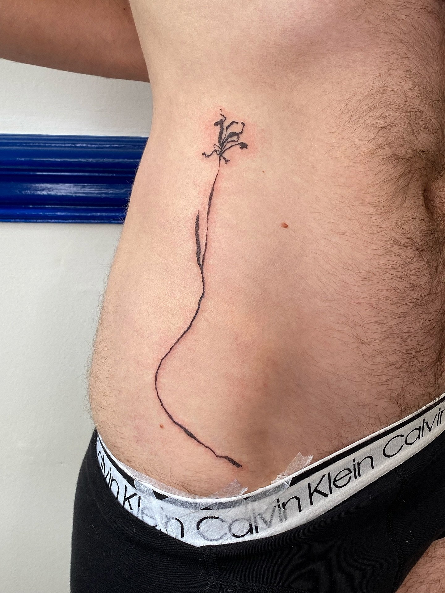 And the last piece I did in Manchester was this gorg hip flower, my next guest spot in Manchester in July is fully booked but I will be back again 1st and 2nd August, DM to get booked in ❤️
#tattoo #manchestertattoo #queertattoo #queerart