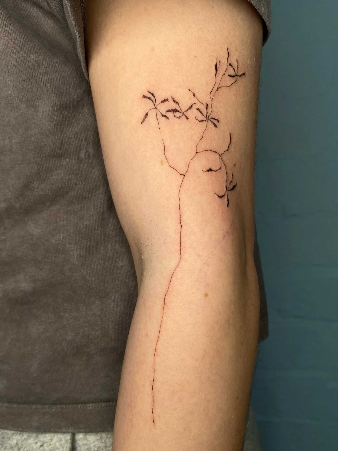 What a cool first tattoo, thank you so much Ethan! ❤️