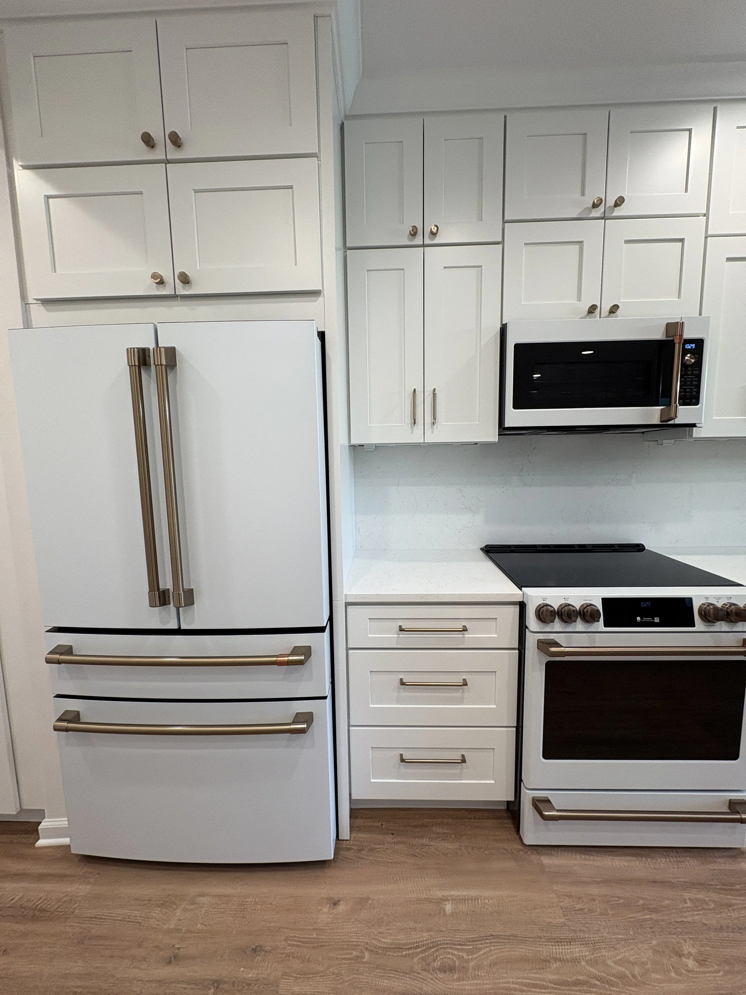 Kitchen 2.JPG