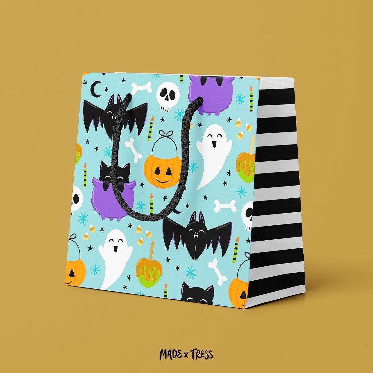 Just some friendly little &ldquo;boo buds&rdquo; to end the month. Happy early Halloween! Scroll for more colorways ➡️
.
.
.
🏷️
#illustrator #illustration #digitalartist #digitalillustration #womenwhodraw #femaleillustrator #procreate #surfacepatter