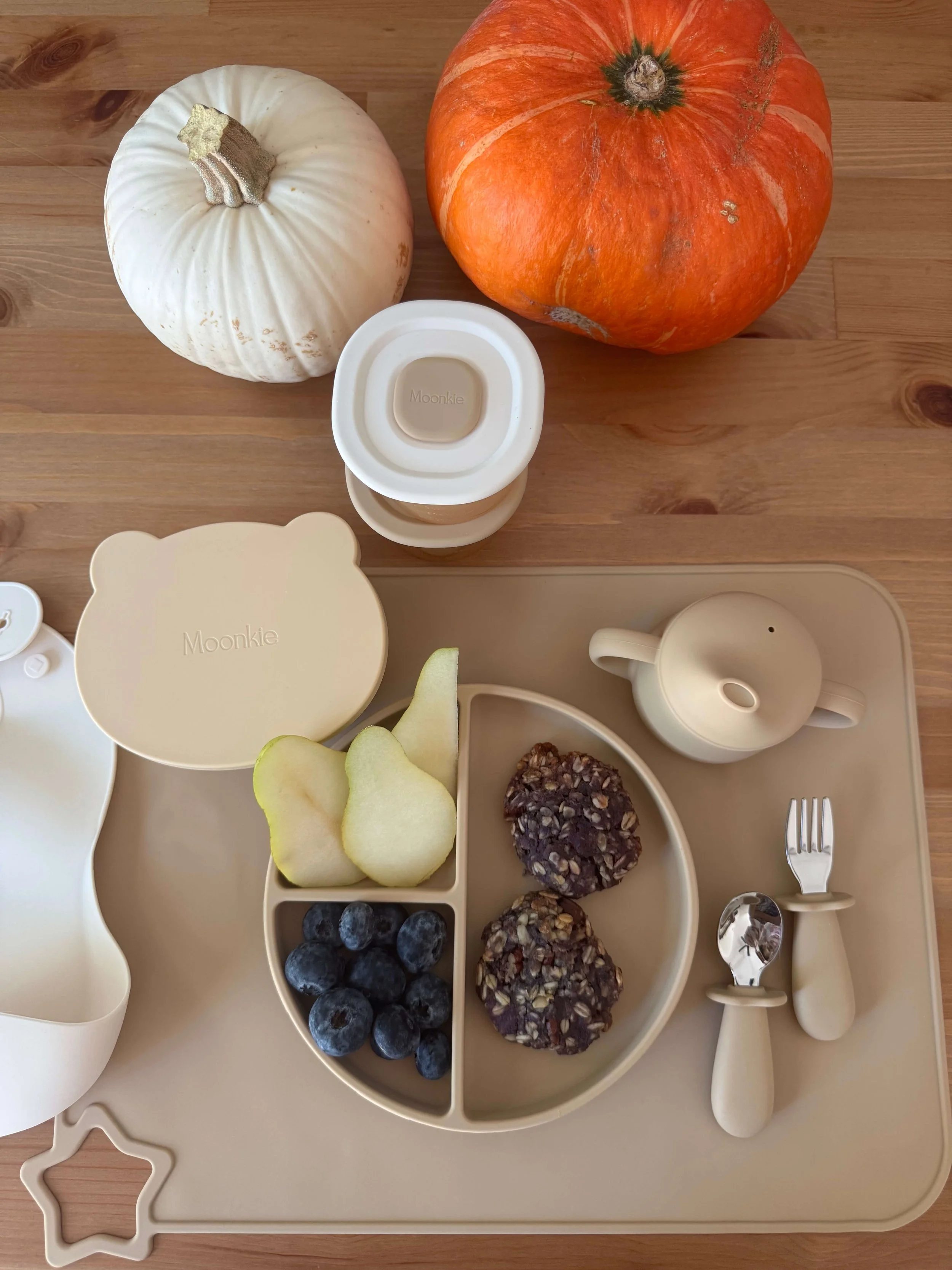 silicon plate cup pumpkins kitchen table pears cookie blueberries
