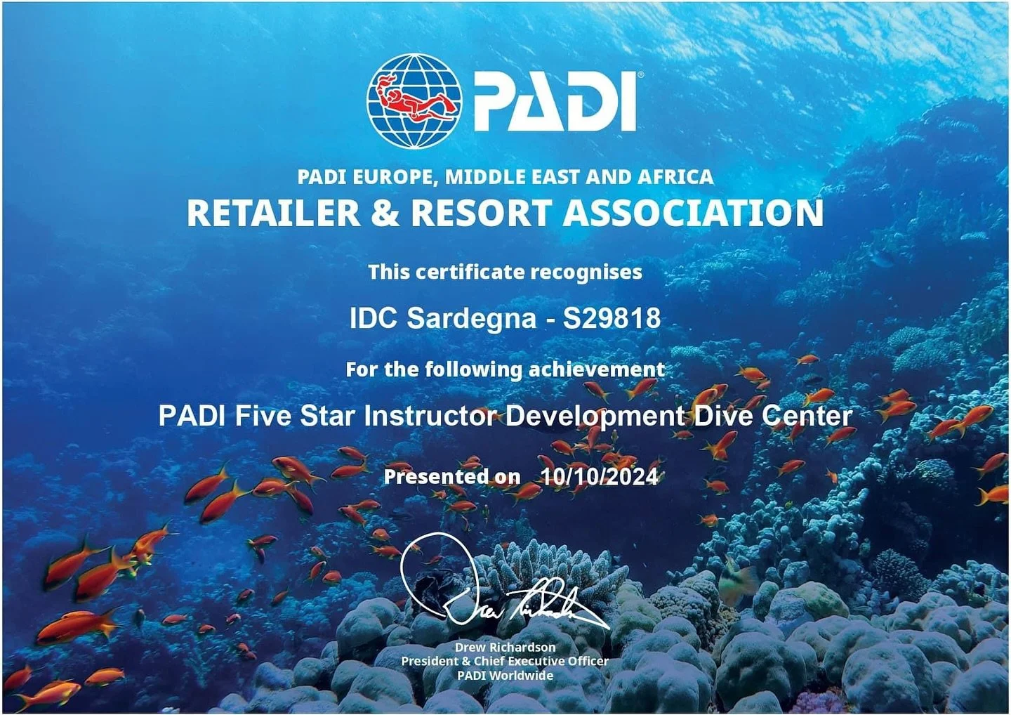 Siamo orgogliosi di condividere questo importantissimo riconoscimento 🎖️ da parte di PADI @paditv 💙 

Sar&agrave; un ulteriore stimolo per continuare a darvi di pi&ugrave; per farvi crescere professionalmente insieme a noi 🫧 

Grazie a @figurellaf