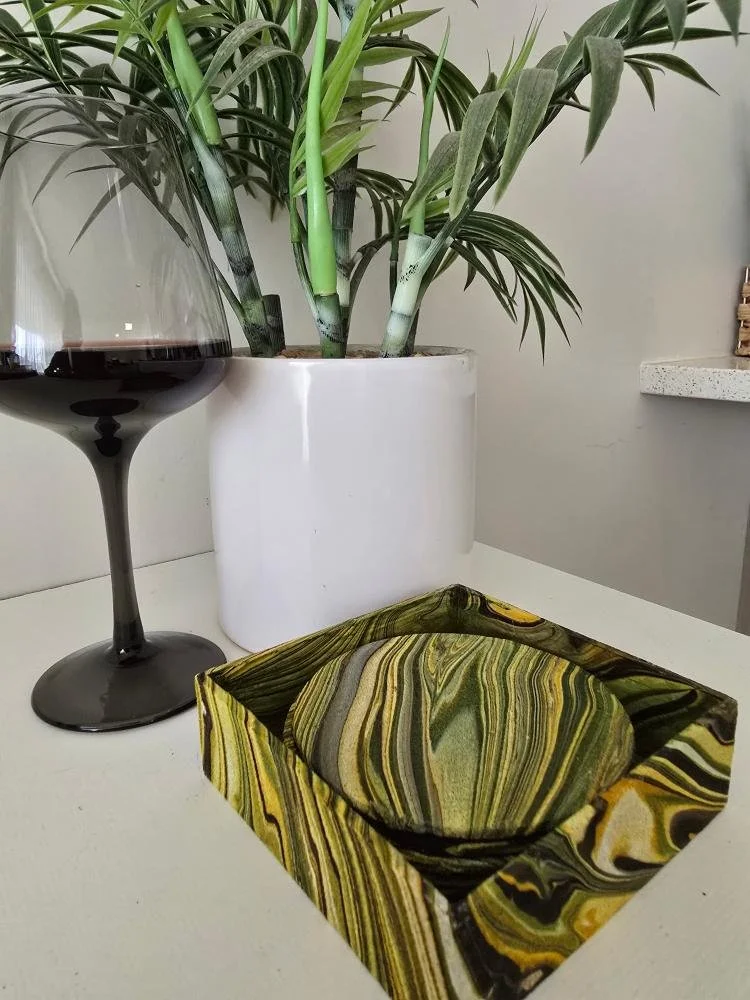 Green & Gold round coaster 4 RS.jpg
