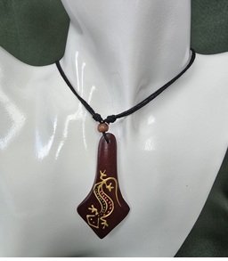 Gecko Shadow Wooden Necklace | Handcrafted Bali Jewellery | Donbernae