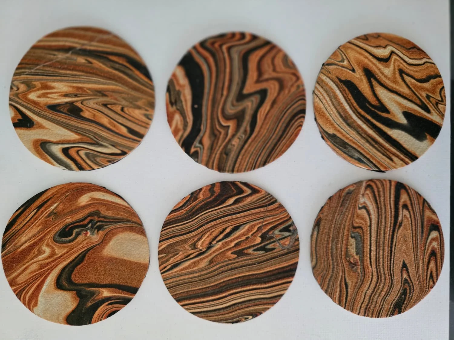 Brown & Gold circle coaster RS.jpg 3.jpg