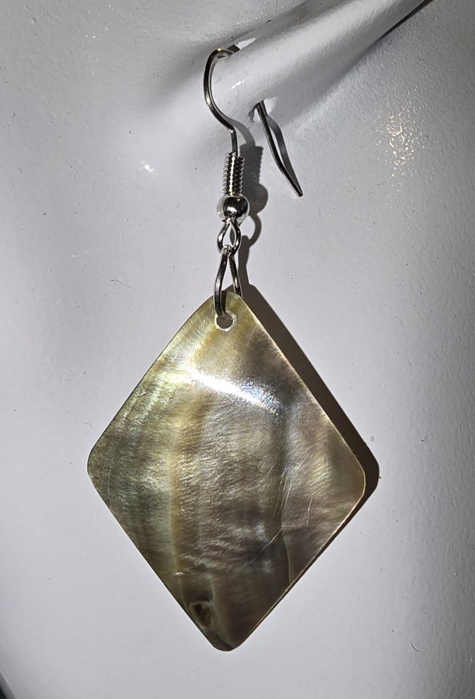Coastal Diamond Shell Earrings | Handcrafted Bali Jewellery | Donbernae