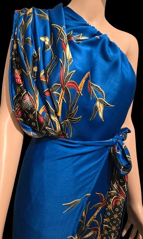 Luxury kimono-style sarong with tropical floral patterns and elegant sash