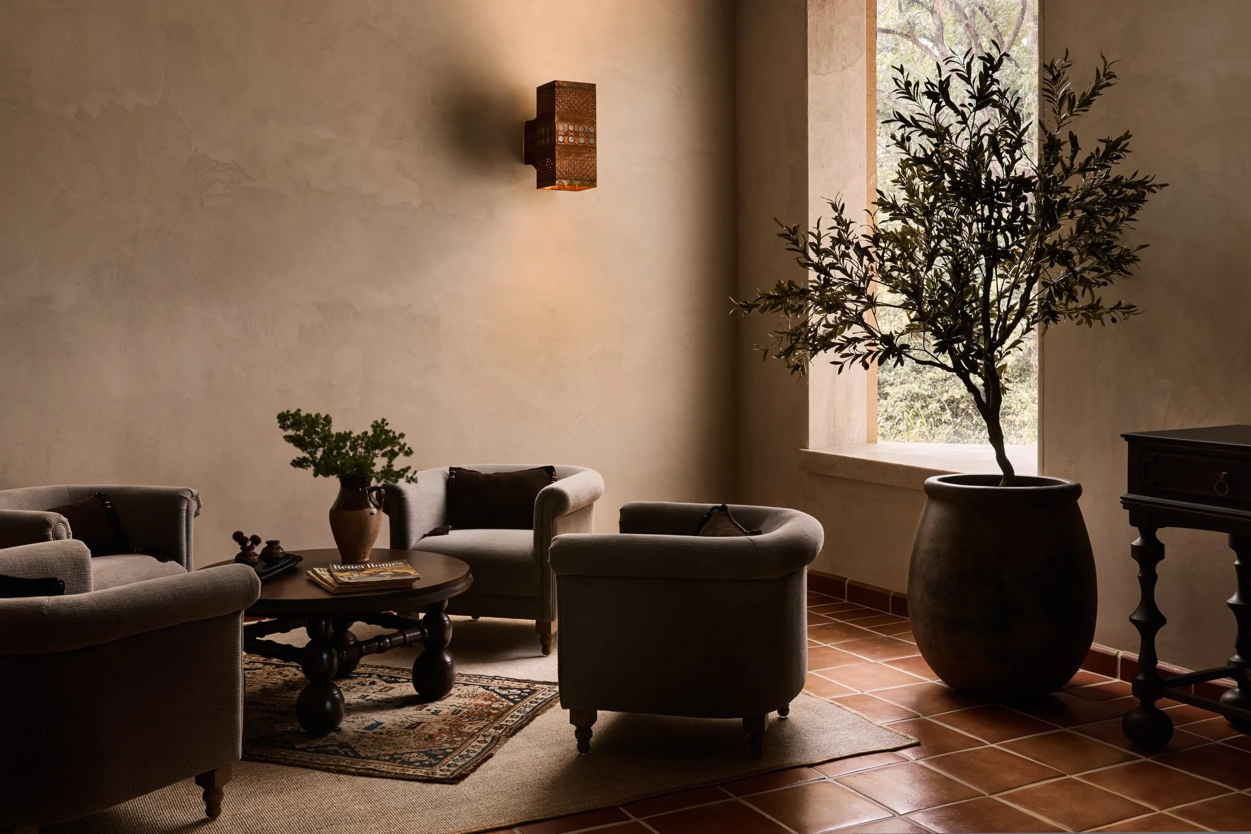 Moody and Refined Space with Textures and Organic elements