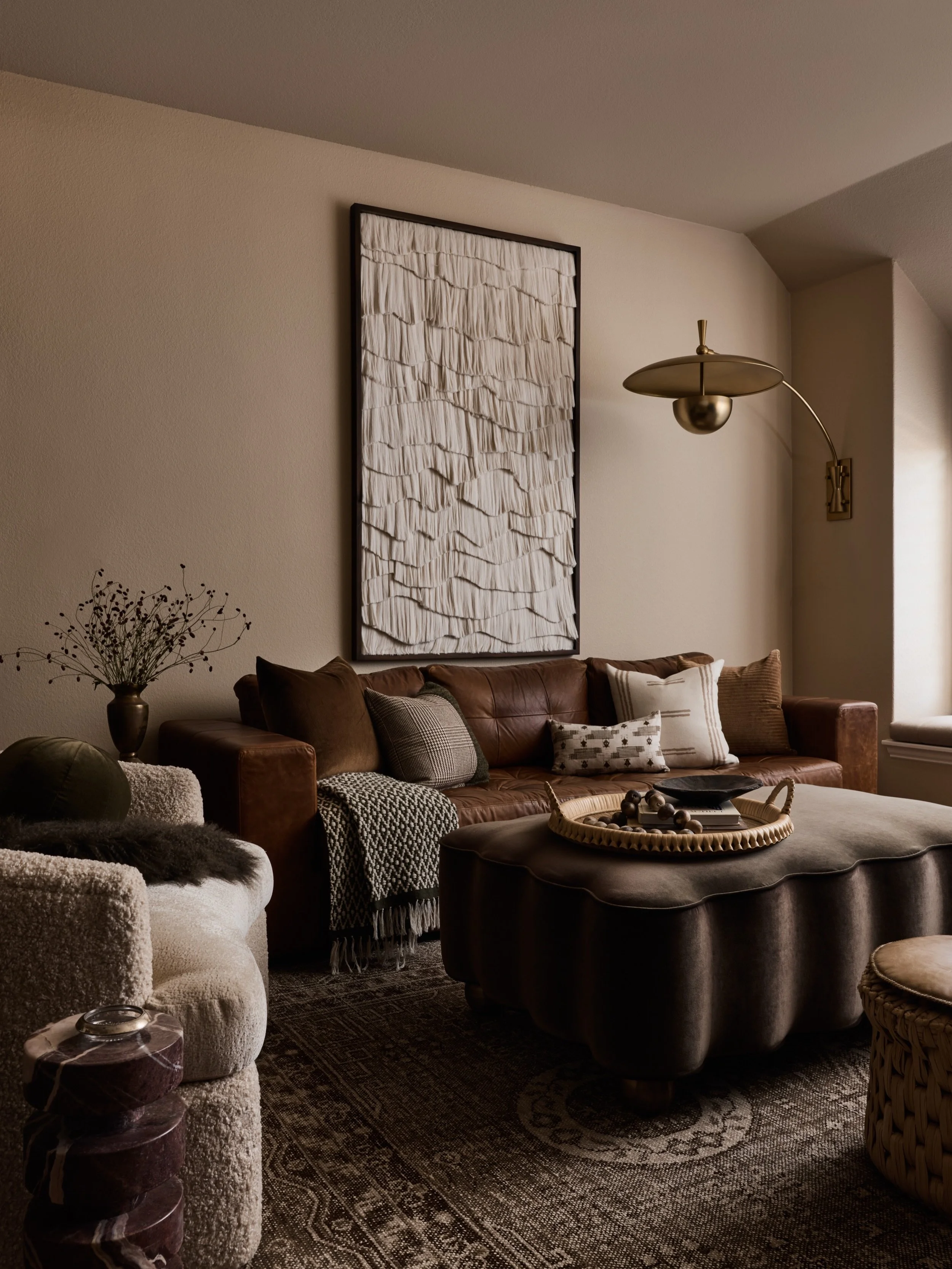 Sometimes a space just needs fresh vision ✨

#Raecoleinteriors #rci #fullserviceinteriordesign #furnishing #furnituredesign