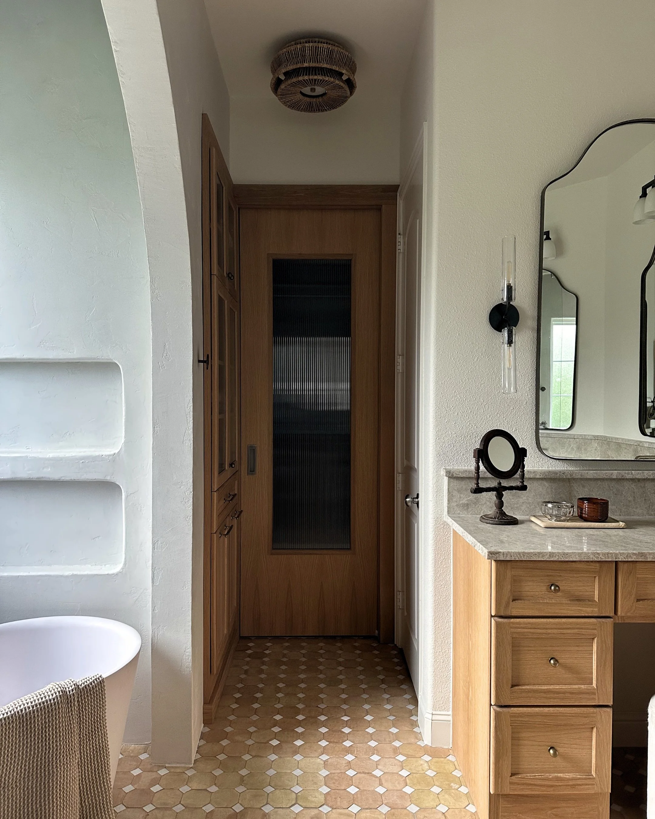 This bathroom was designed to encourage slower mornings, longer soaks &amp; a peaceful retreat after a long day.. 

#raecoleinteriors #RCI #RCIProjectCumberland #bathroominspo