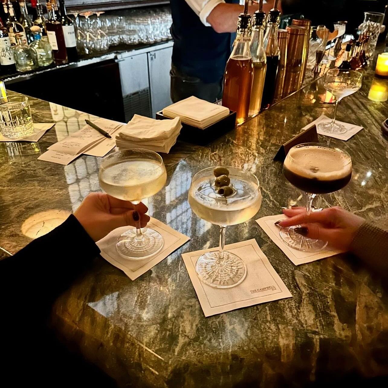 how do you martini? 
&bull;
&bull;
&bull;
📷 @allison_chun
#thecampbellnyc