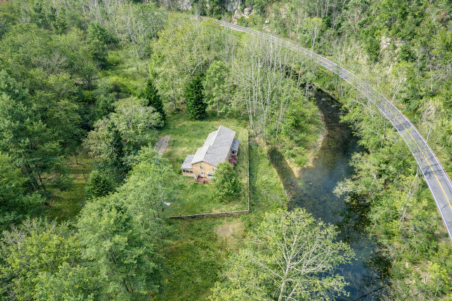 House driveway arial.png