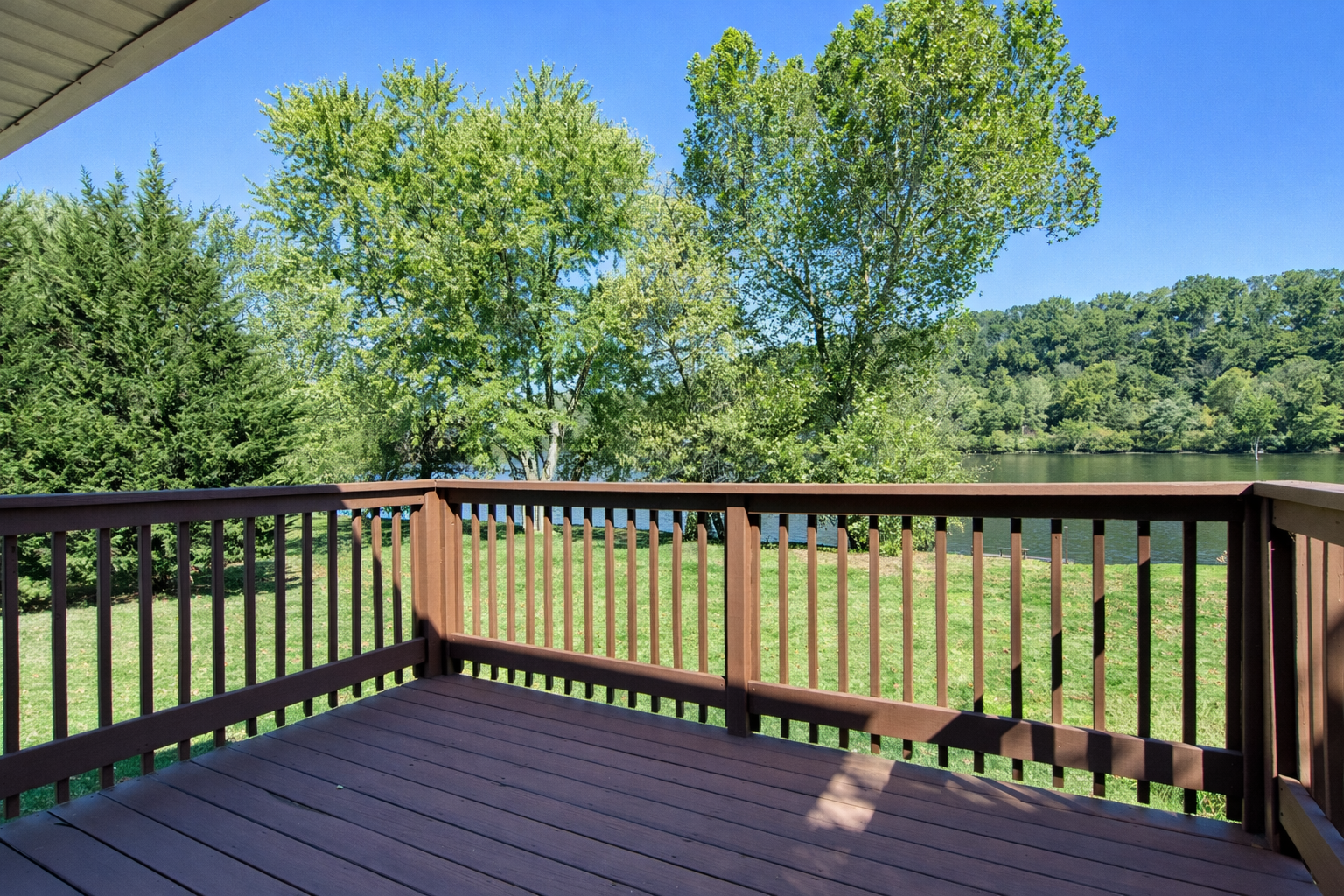 Little house deck.png