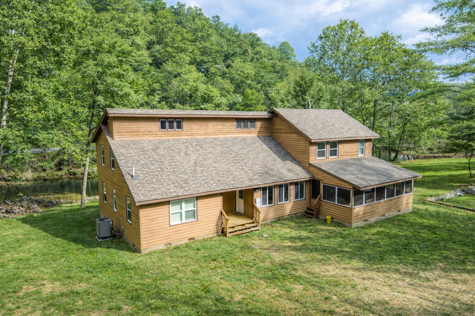 House left more green.png