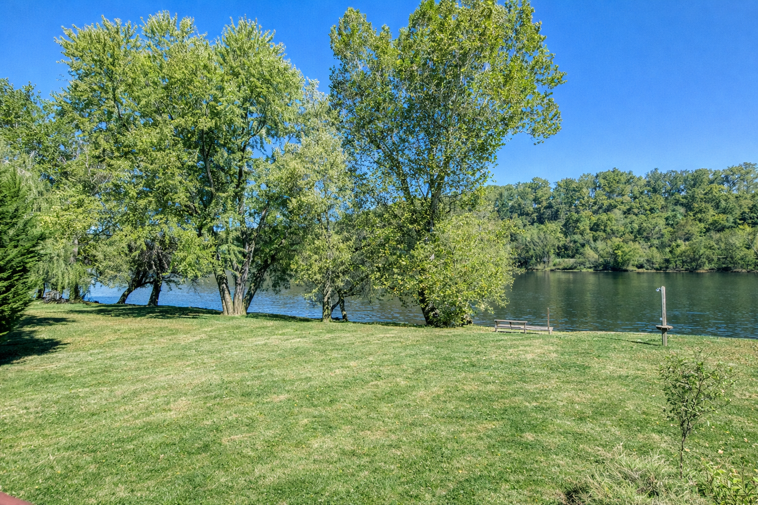 Dock farther back.png