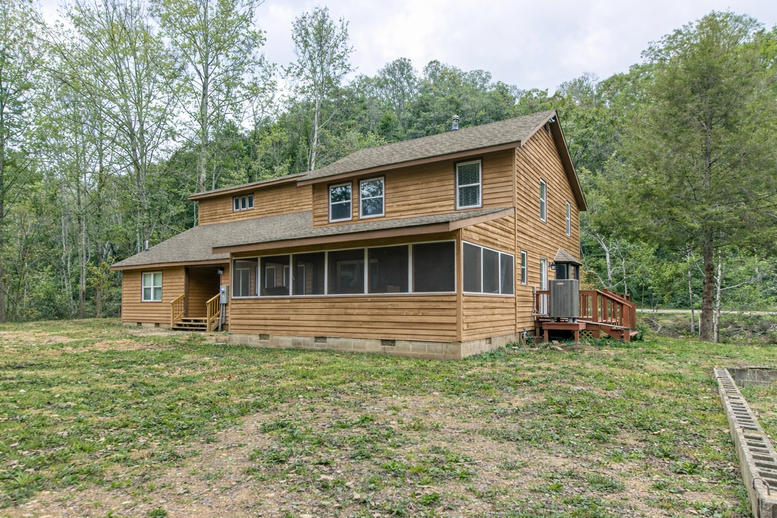 Right front house.png