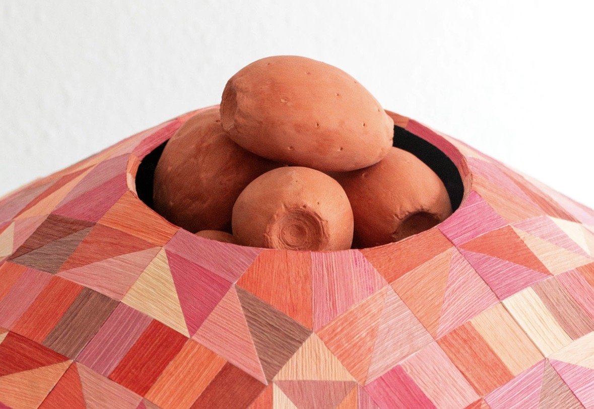 Regalos/Worth Keeping -
Corn husk, cardboard, paper mache, plaster, acrylic paint. Photo by Alex Nieto