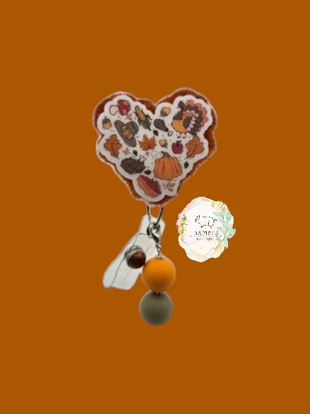🧡 Heart Thanksgiving Collage Badge Reel – Fall Harvest Edition