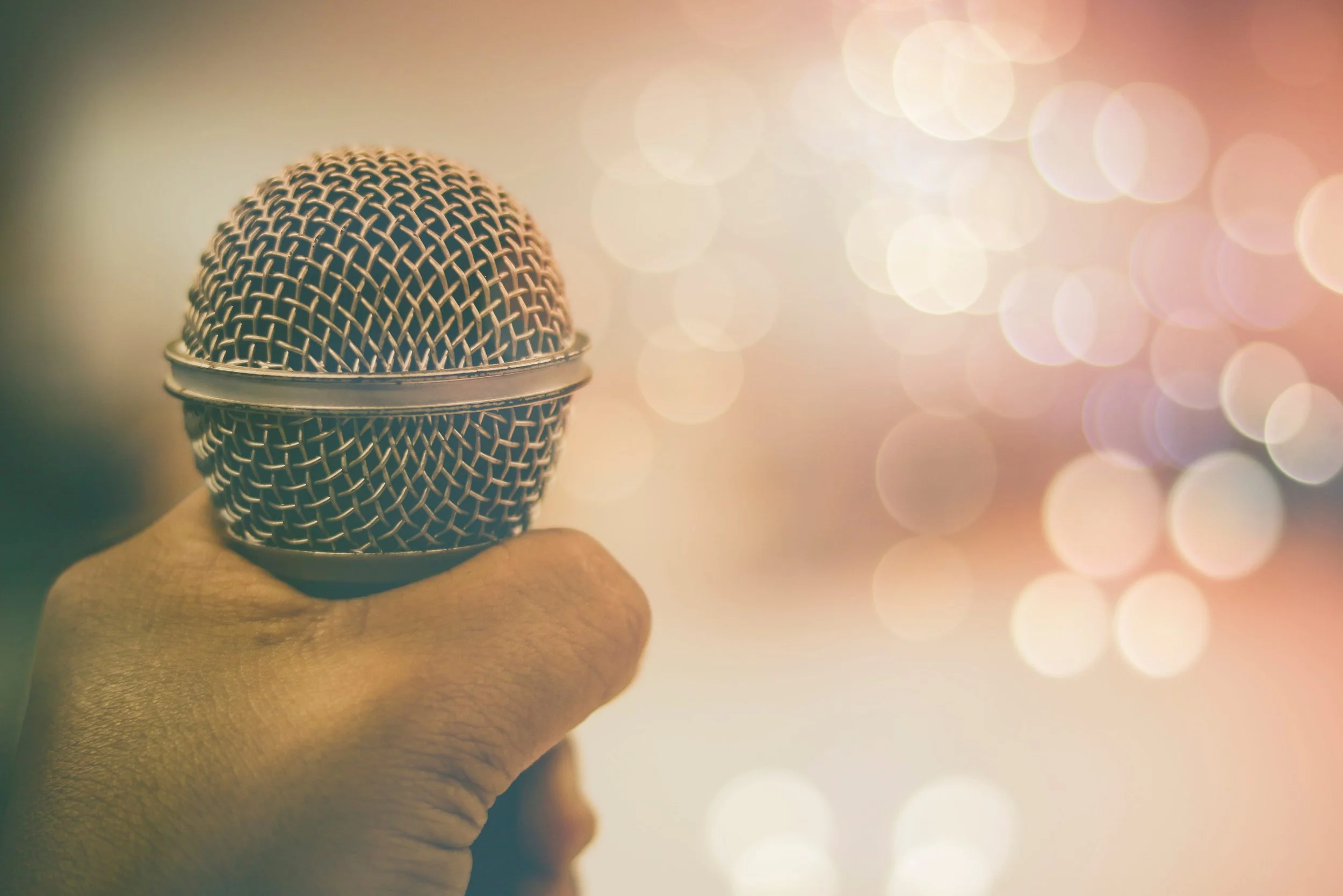 Live Band Karaoke @ Delux Lounge