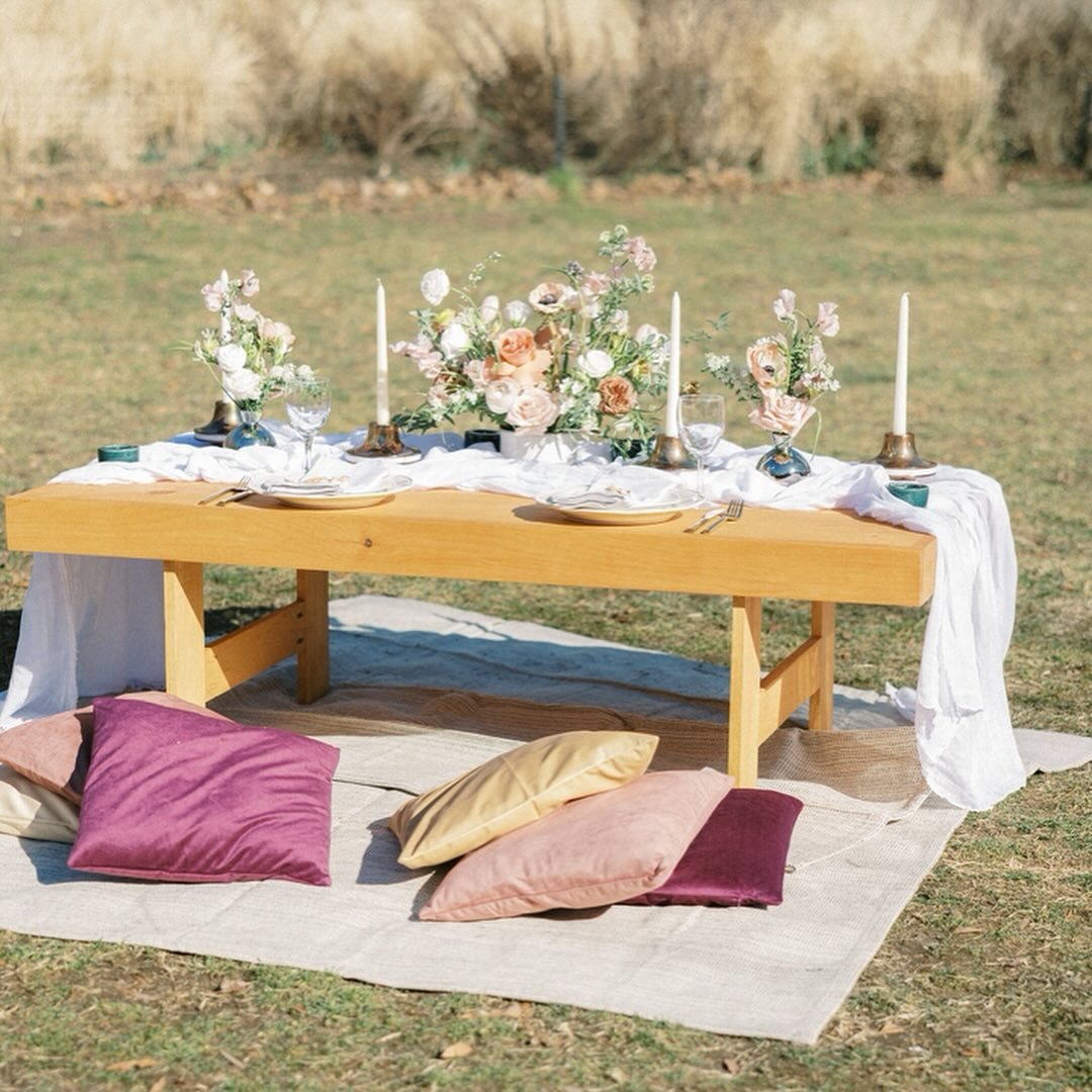 Who says picnics have to be casual?
⠀⠀⠀⠀⠀⠀⠀⠀⠀
This is not your average blanket-in-the-park situation. 
Think: thoughtful styling, cozy textures, and a table setting that&rsquo;s actually worth dressing up for.
⠀⠀⠀⠀⠀⠀⠀⠀⠀
Whether you&rsquo;re celebrati